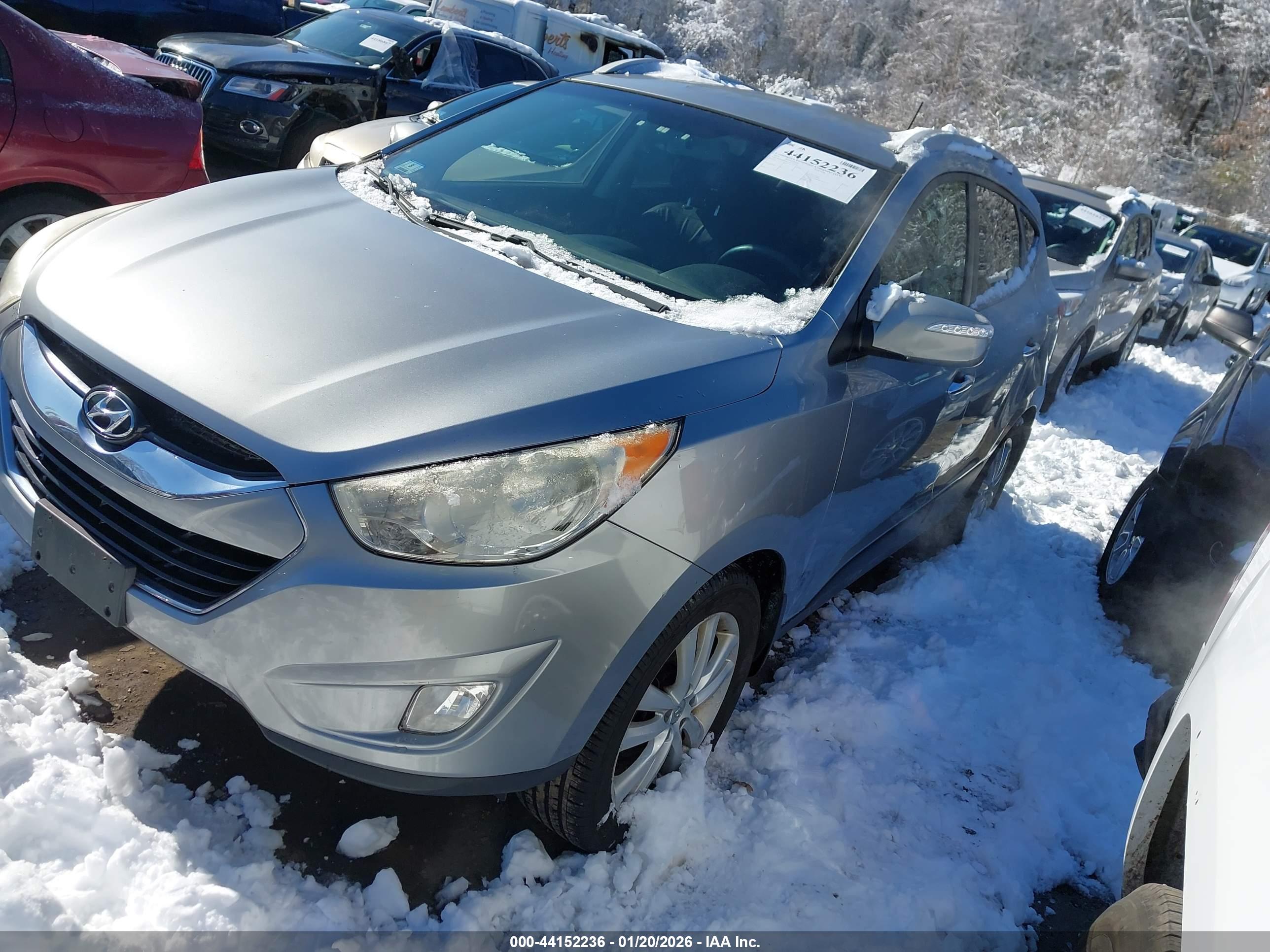HYUNDAI TUCSON image 2