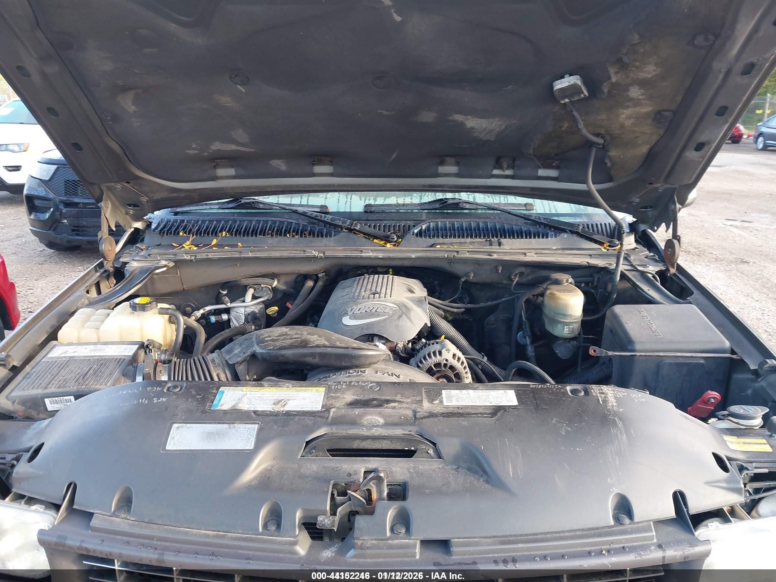 CHEVROLET SILVERADO image 10