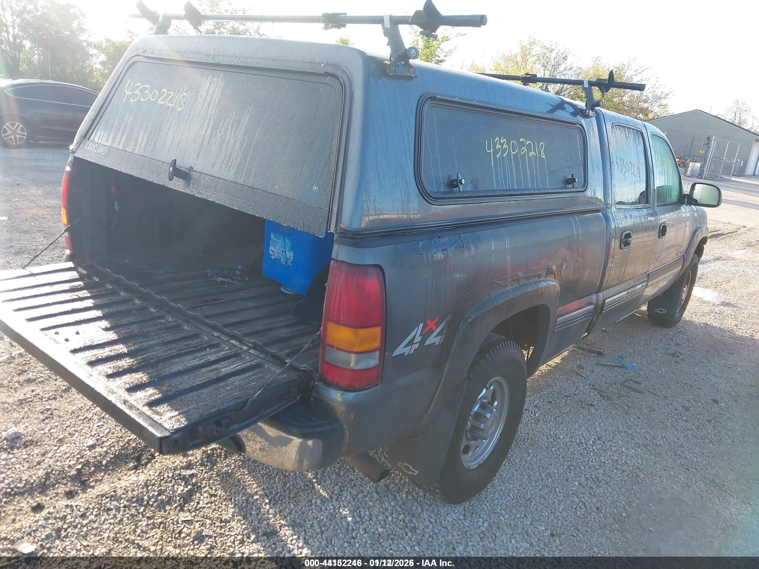 CHEVROLET SILVERADO image 4