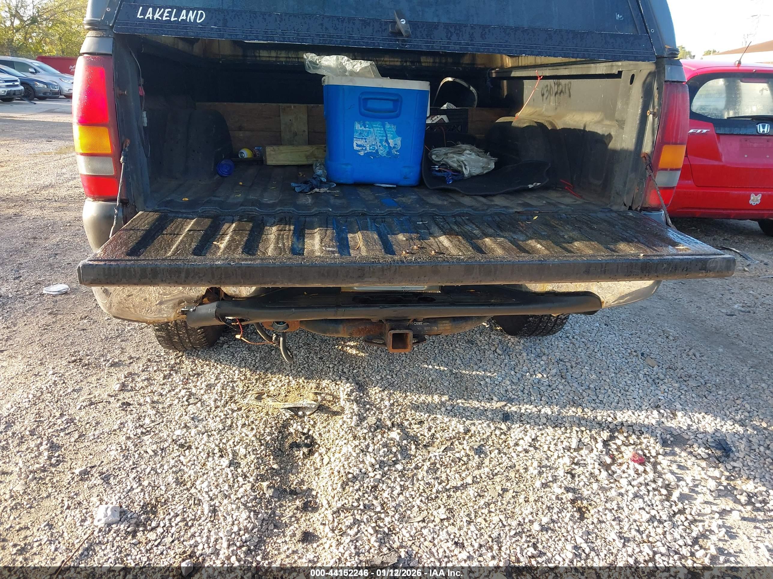 CHEVROLET SILVERADO image 6