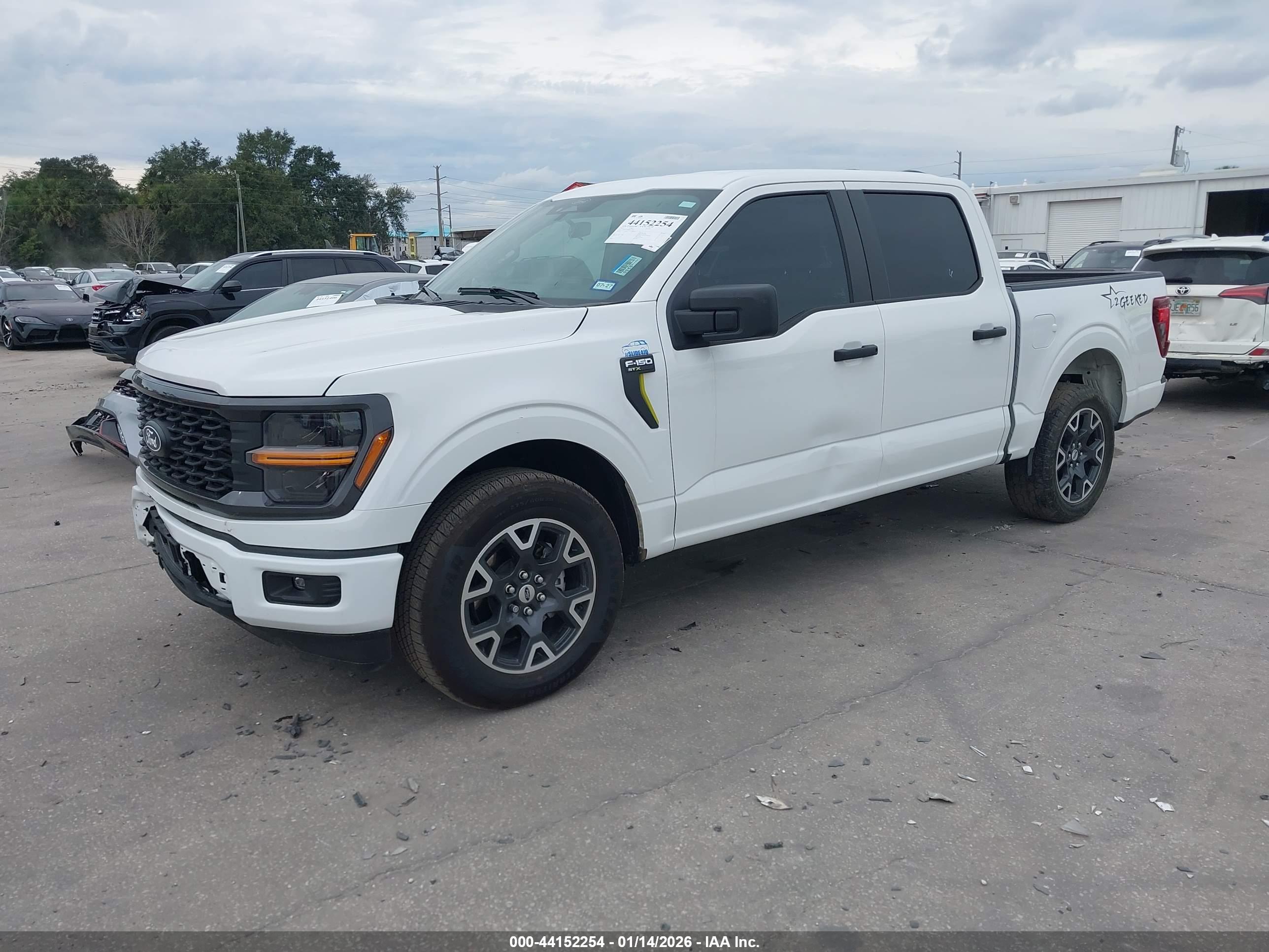 FORD F-150 image 2