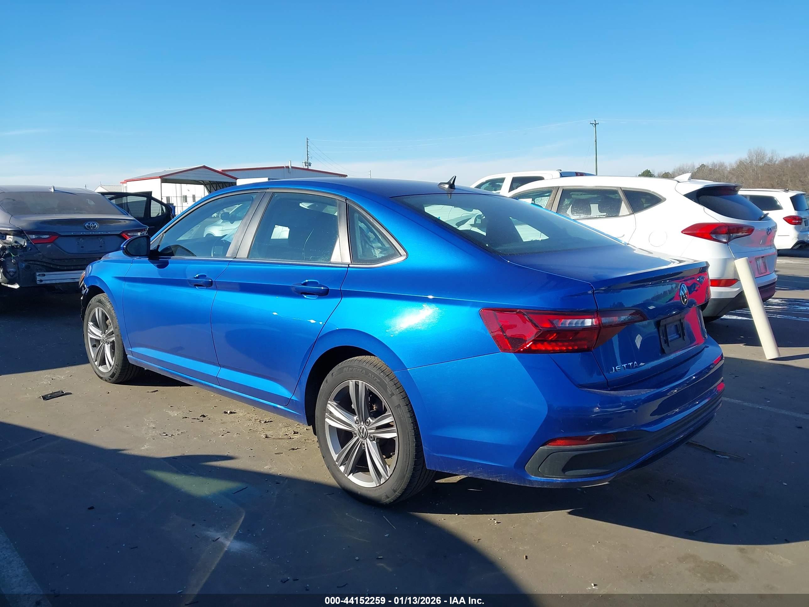 VOLKSWAGEN JETTA image 3