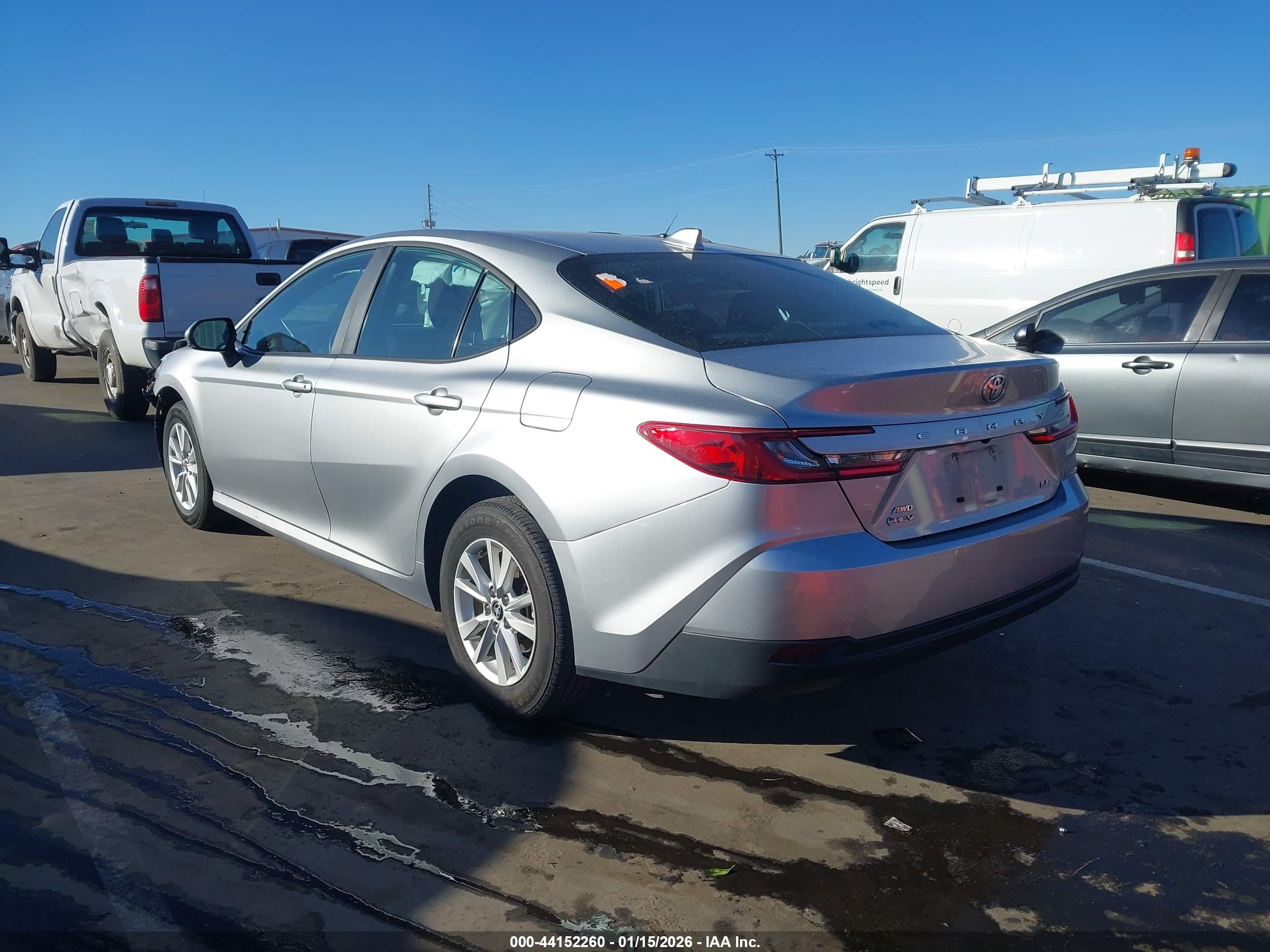 TOYOTA CAMRY image 3