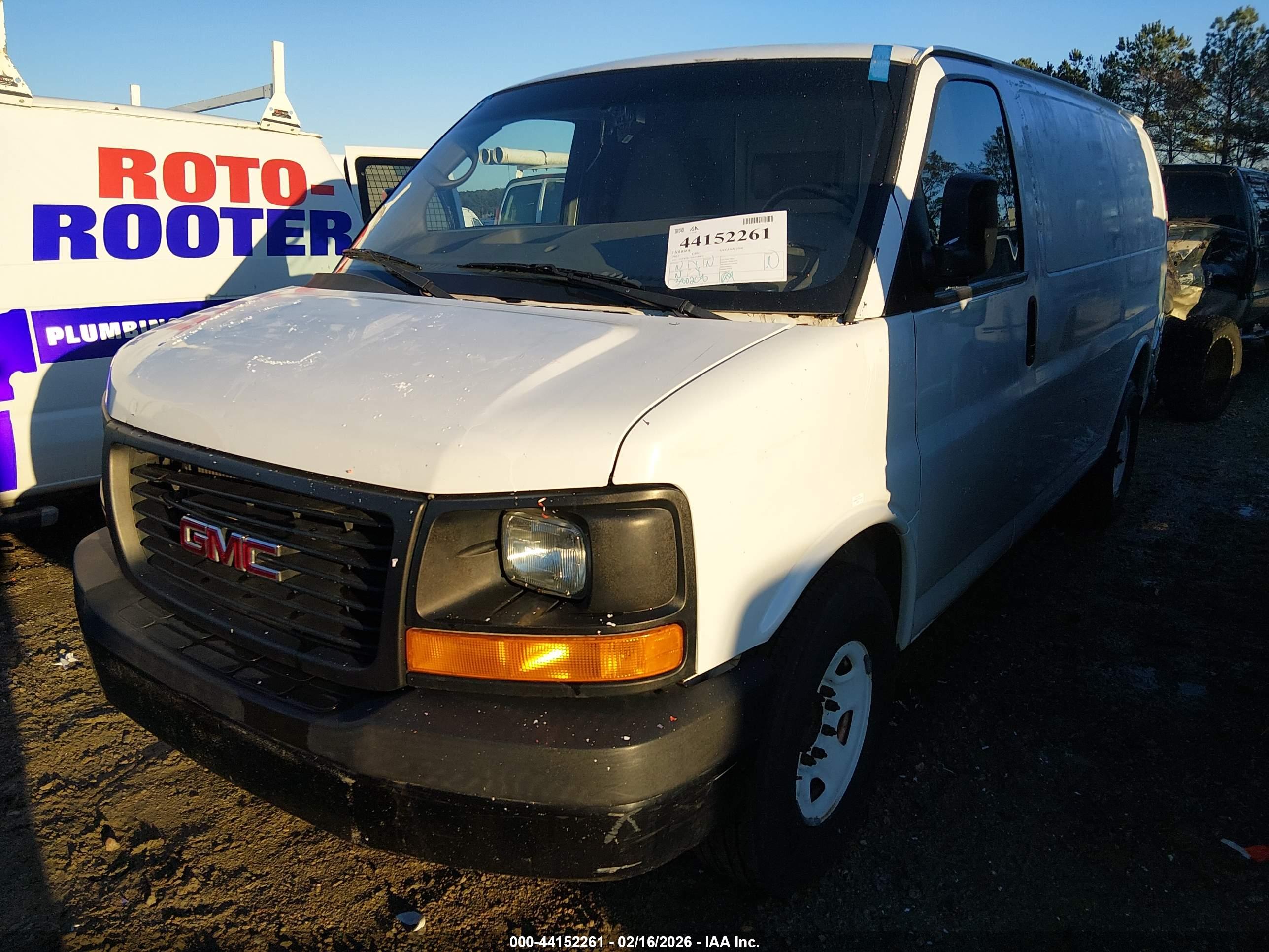 GMC SAVANA image 2