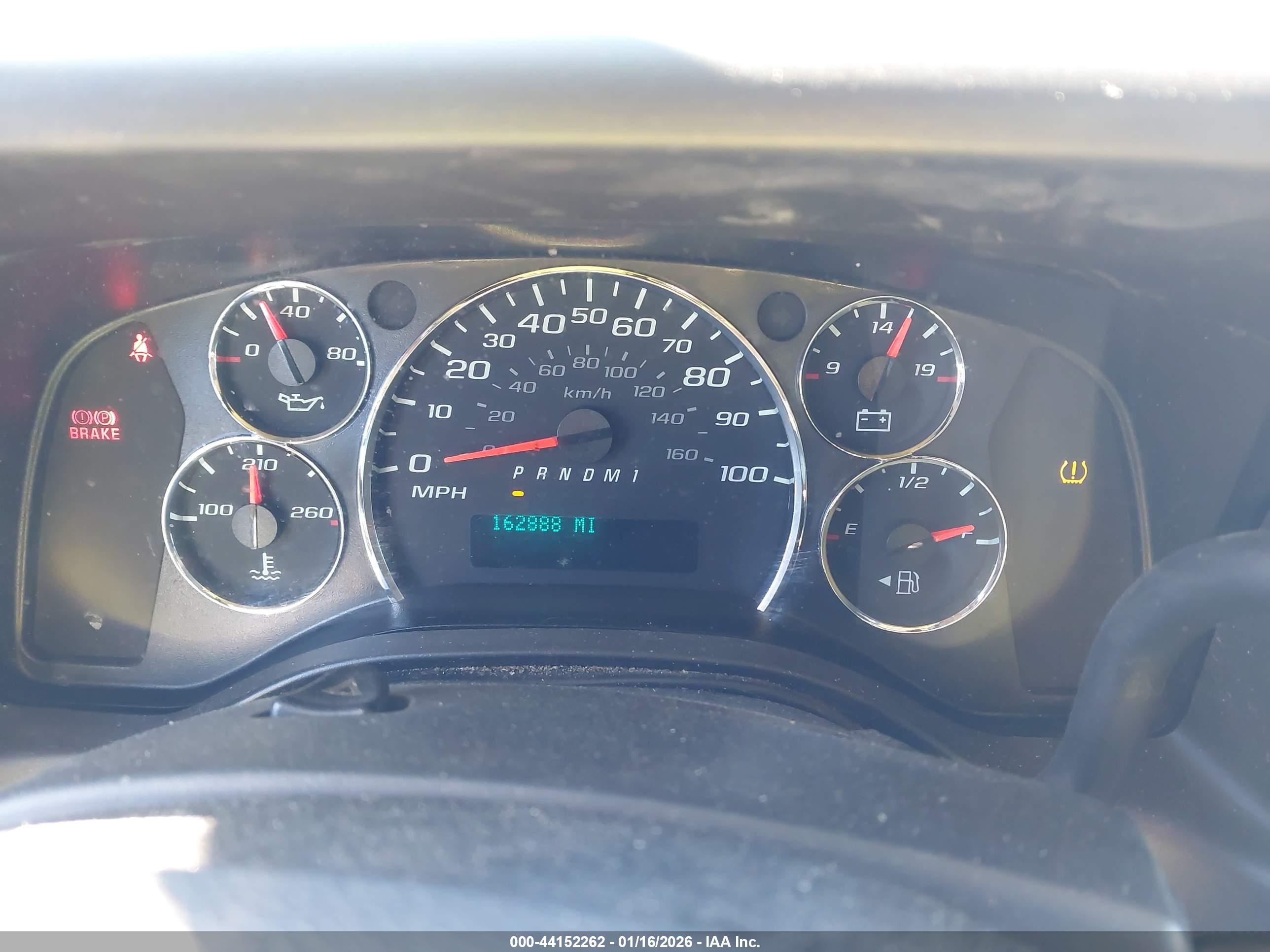 CHEVROLET EXPRESS image 7