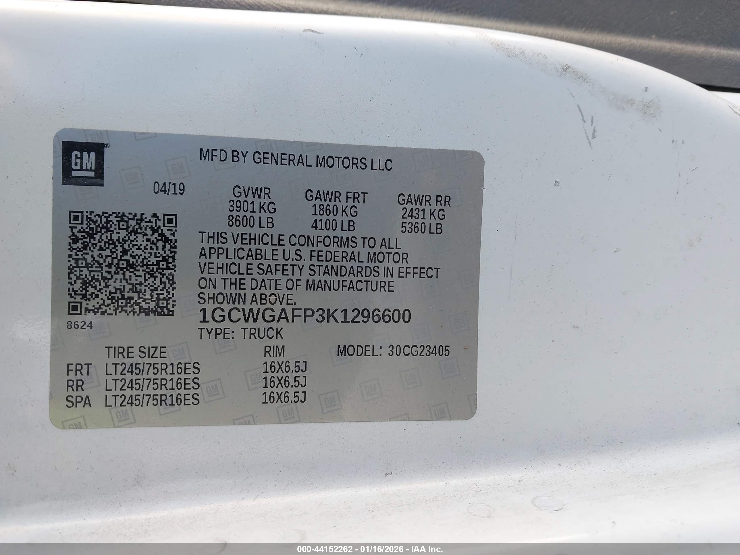 CHEVROLET EXPRESS image 9