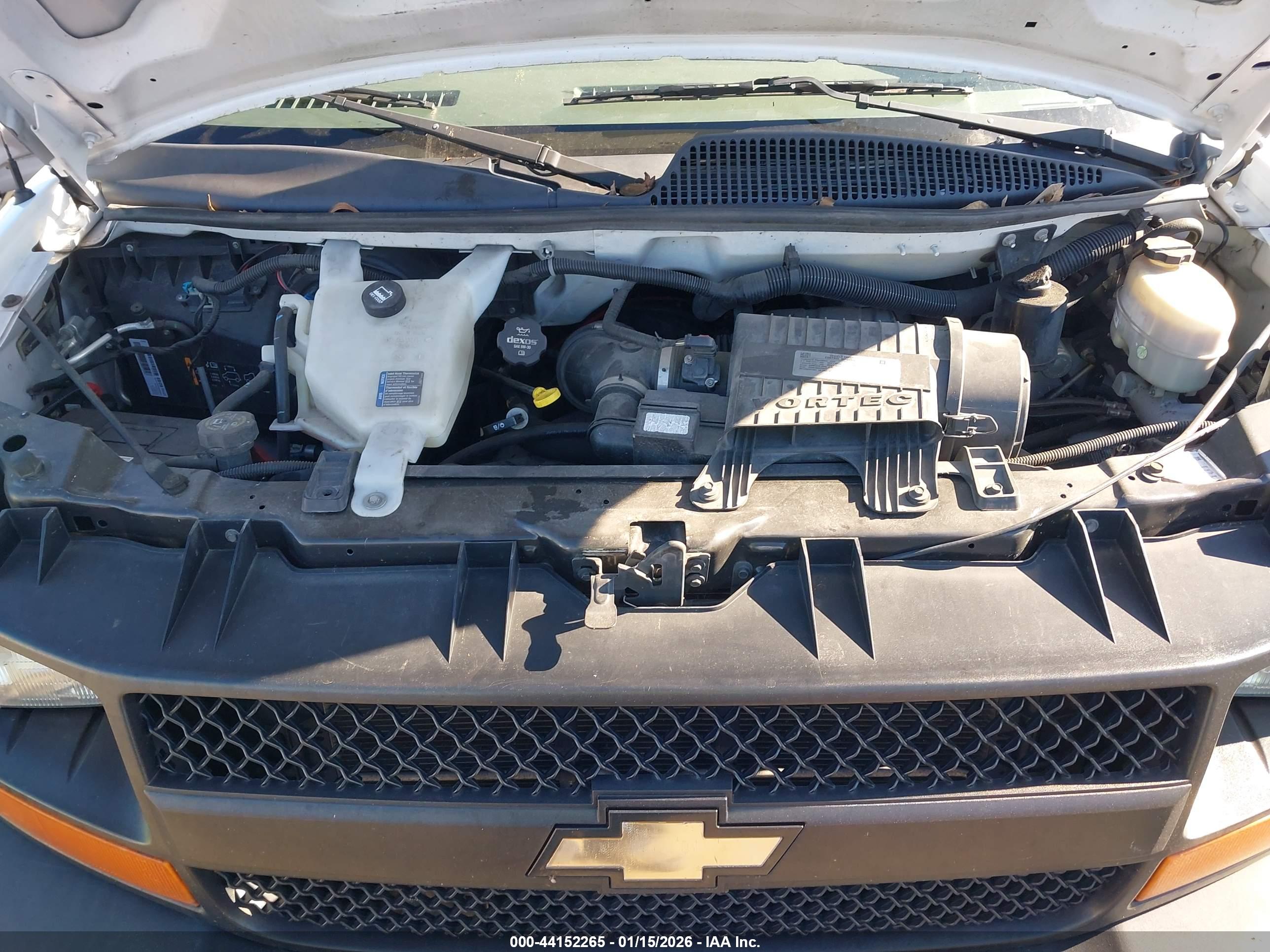 CHEVROLET EXPRESS image 10