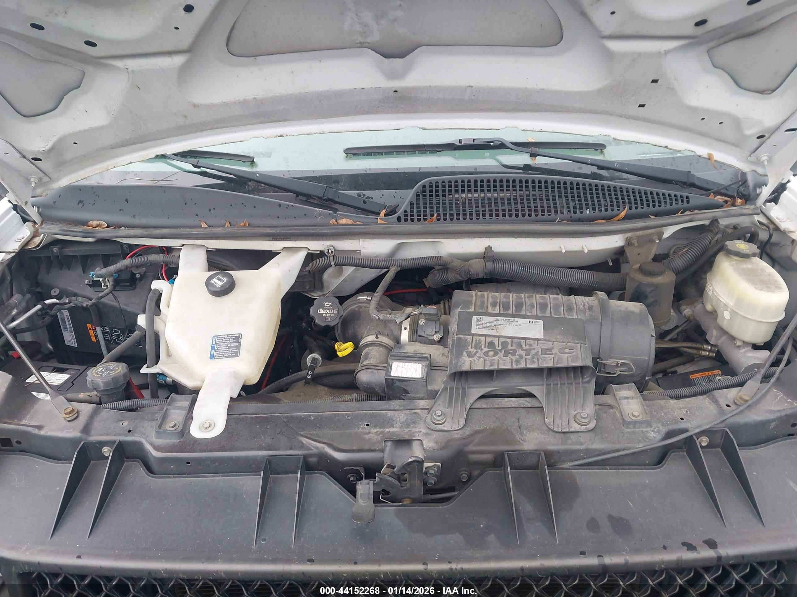 CHEVROLET EXPRESS image 10