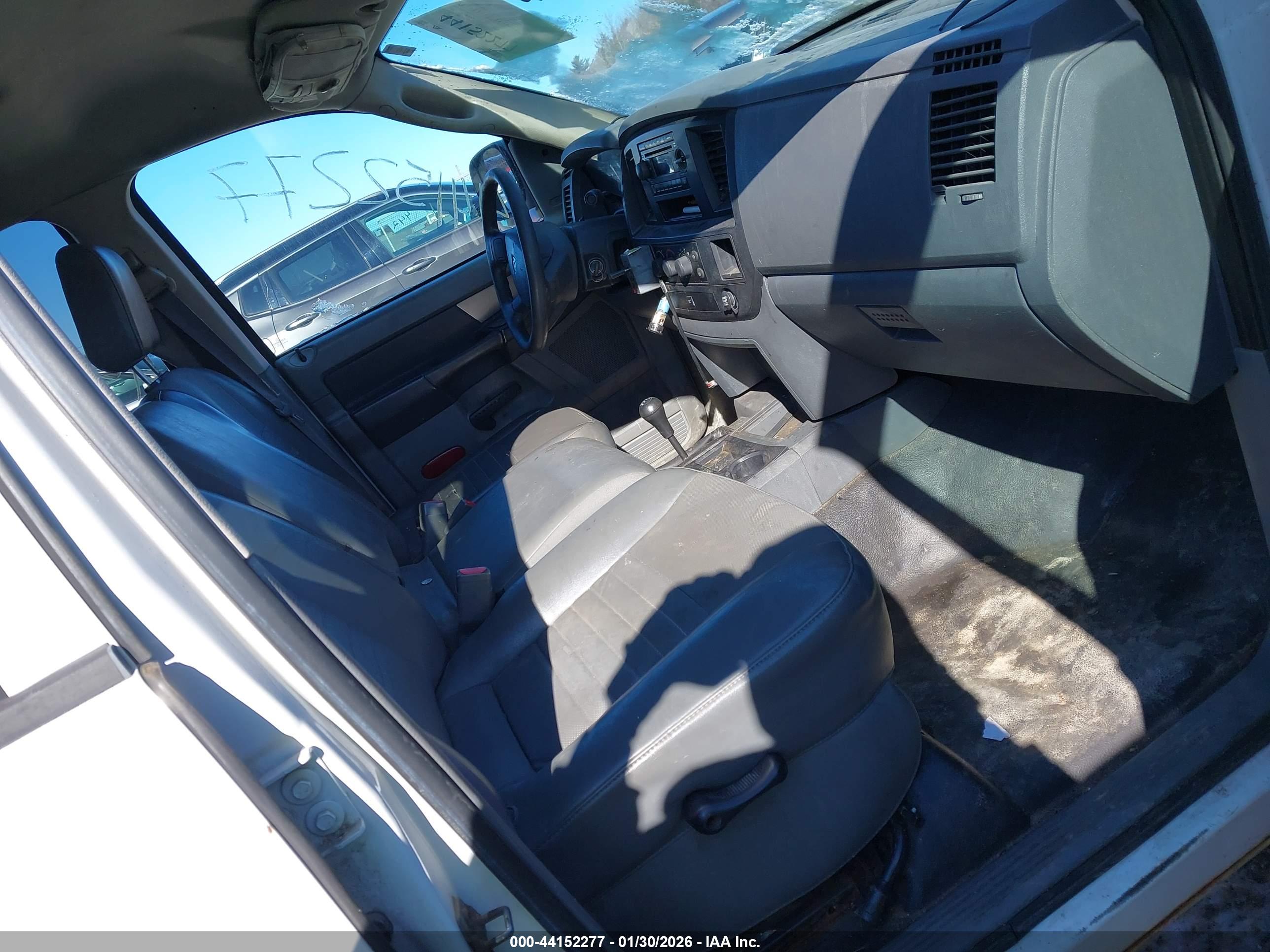 DODGE RAM image 5