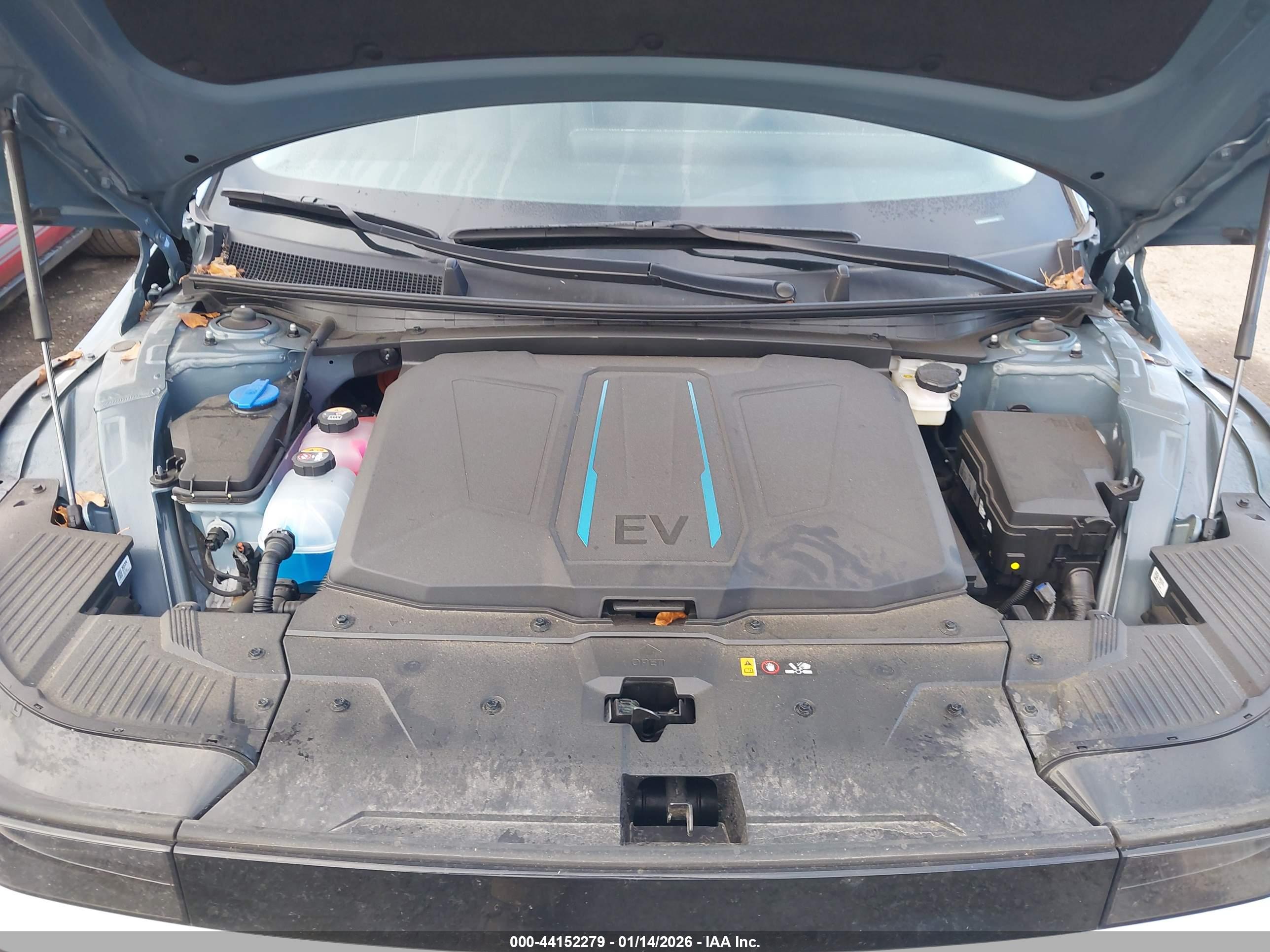 HYUNDAI IONIQ image 10