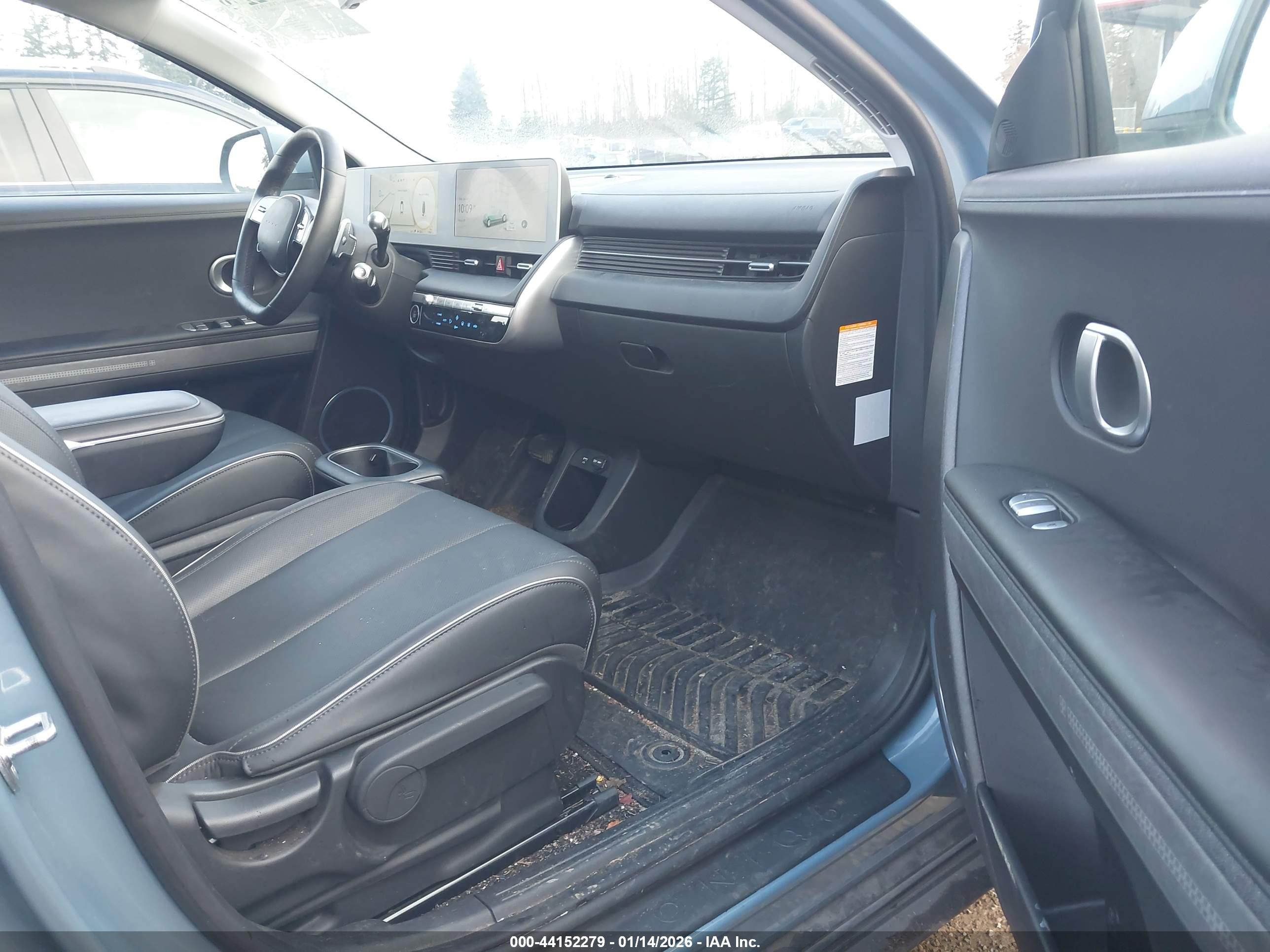 HYUNDAI IONIQ image 5