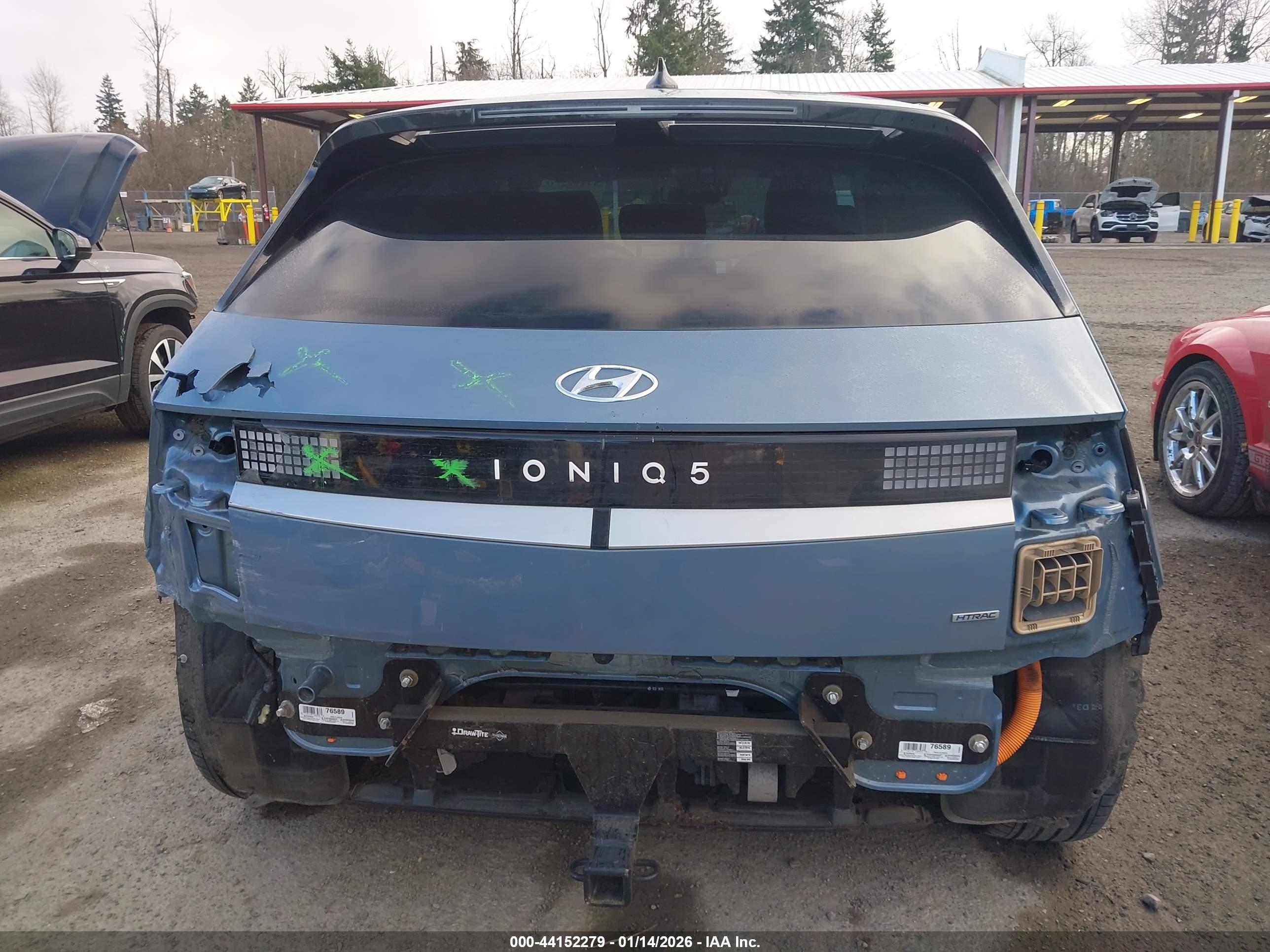 HYUNDAI IONIQ image 6