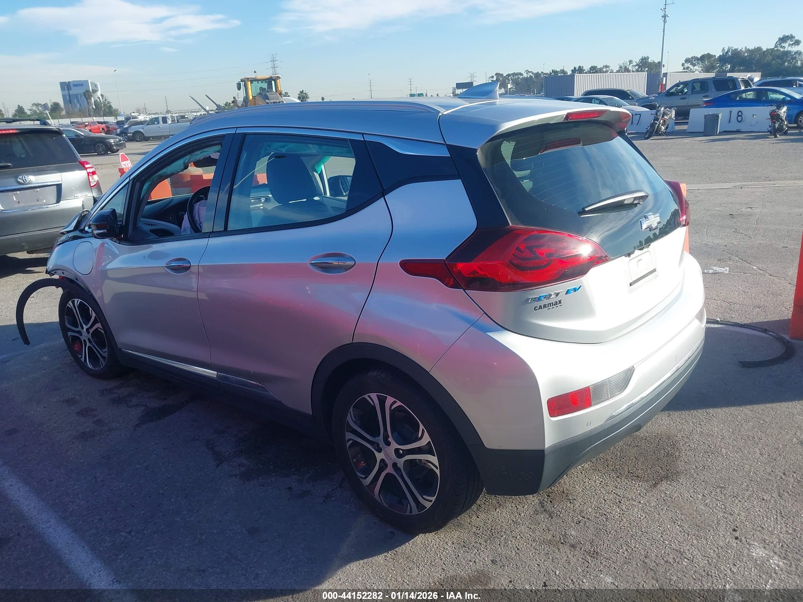 CHEVROLET BOLT image 3