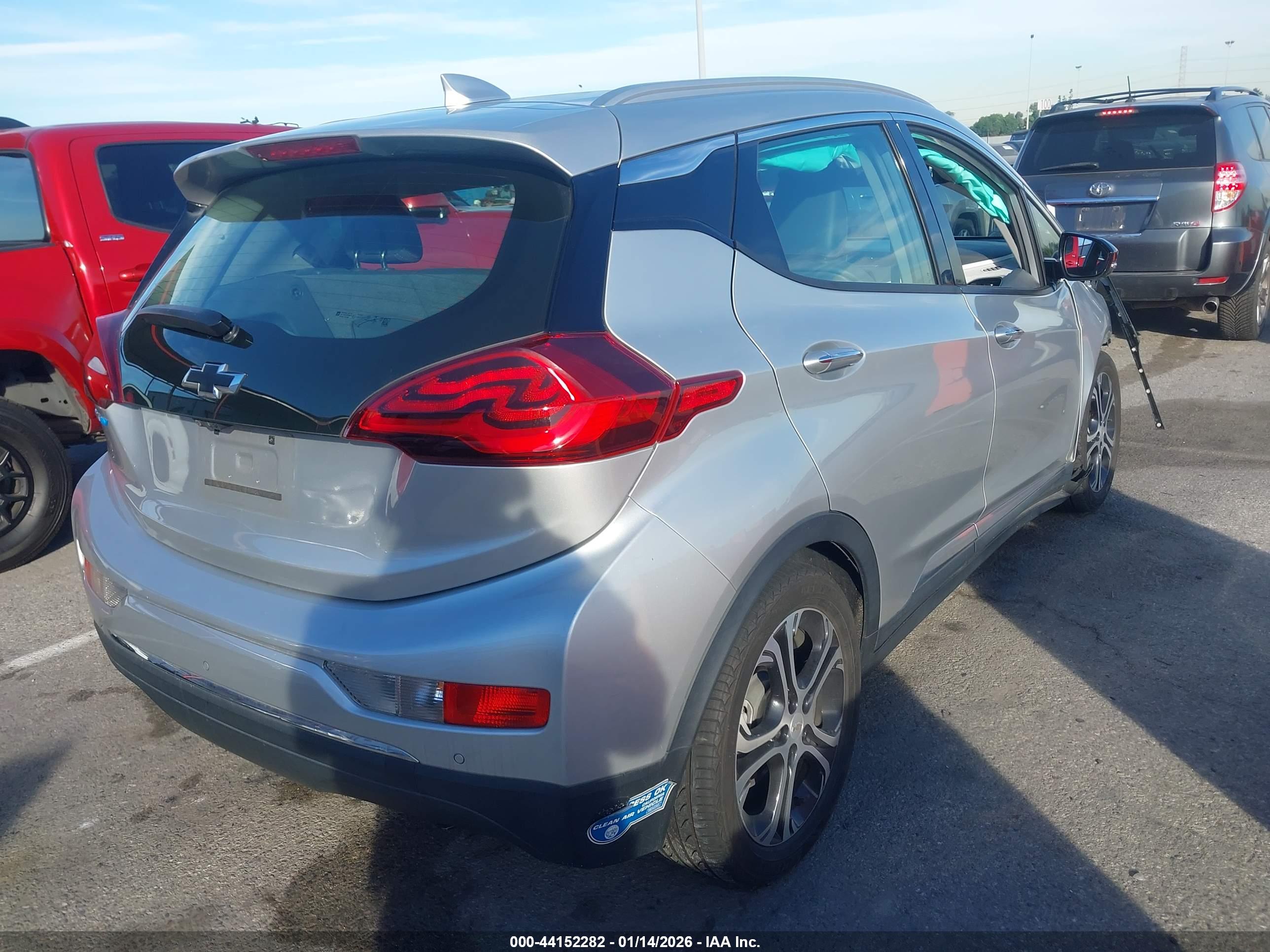 CHEVROLET BOLT image 4