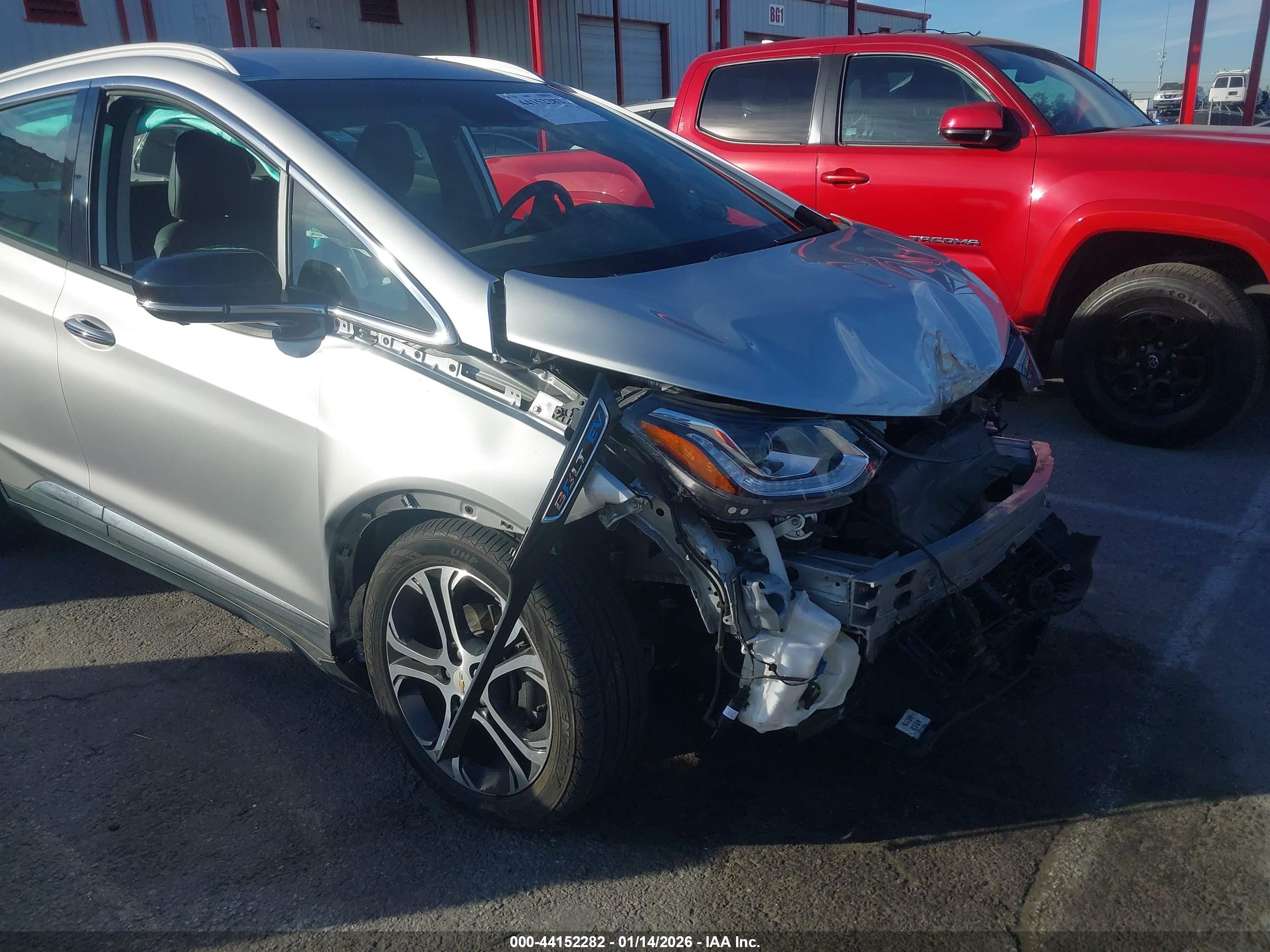 CHEVROLET BOLT image 6