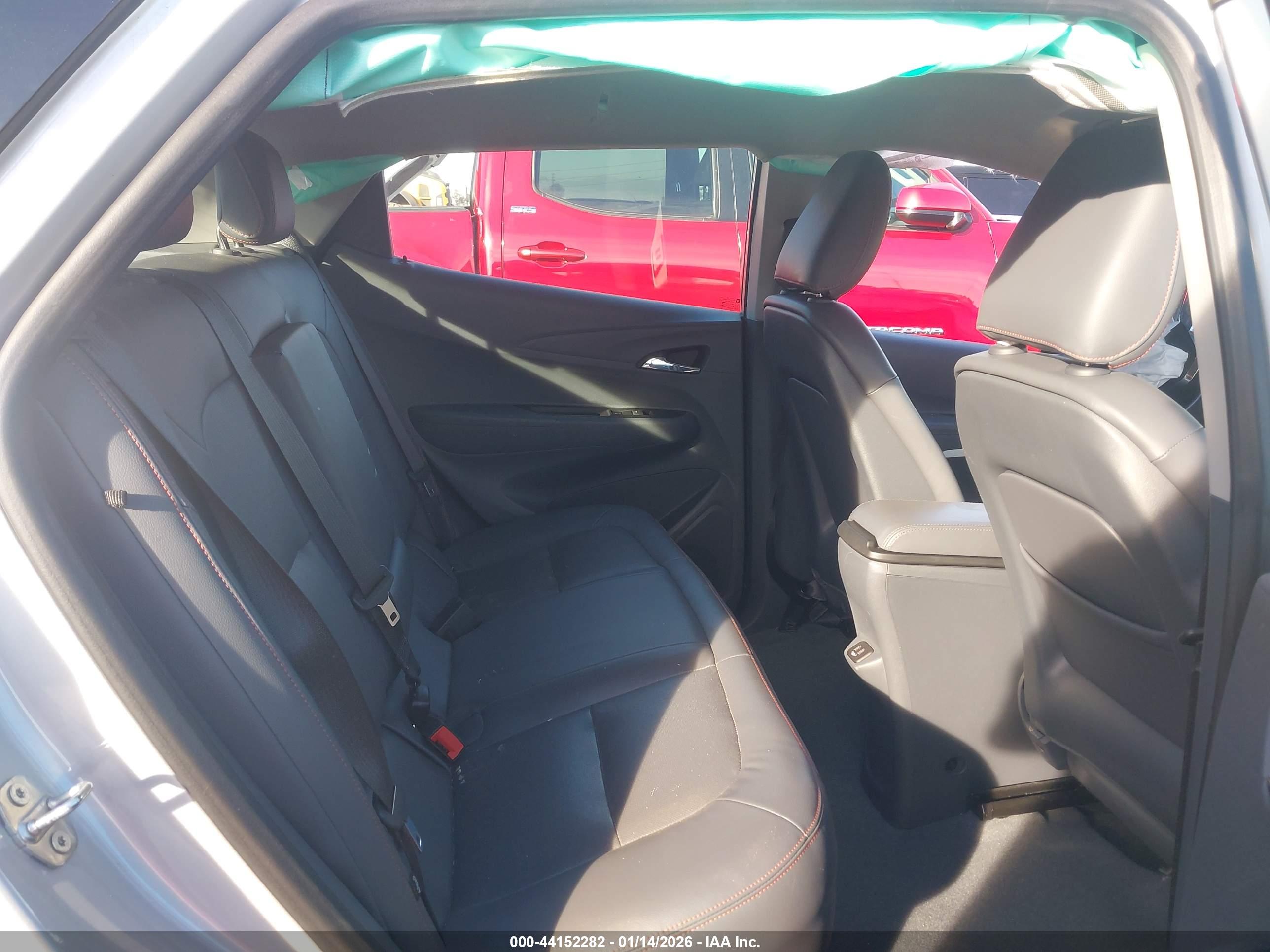 CHEVROLET BOLT image 8