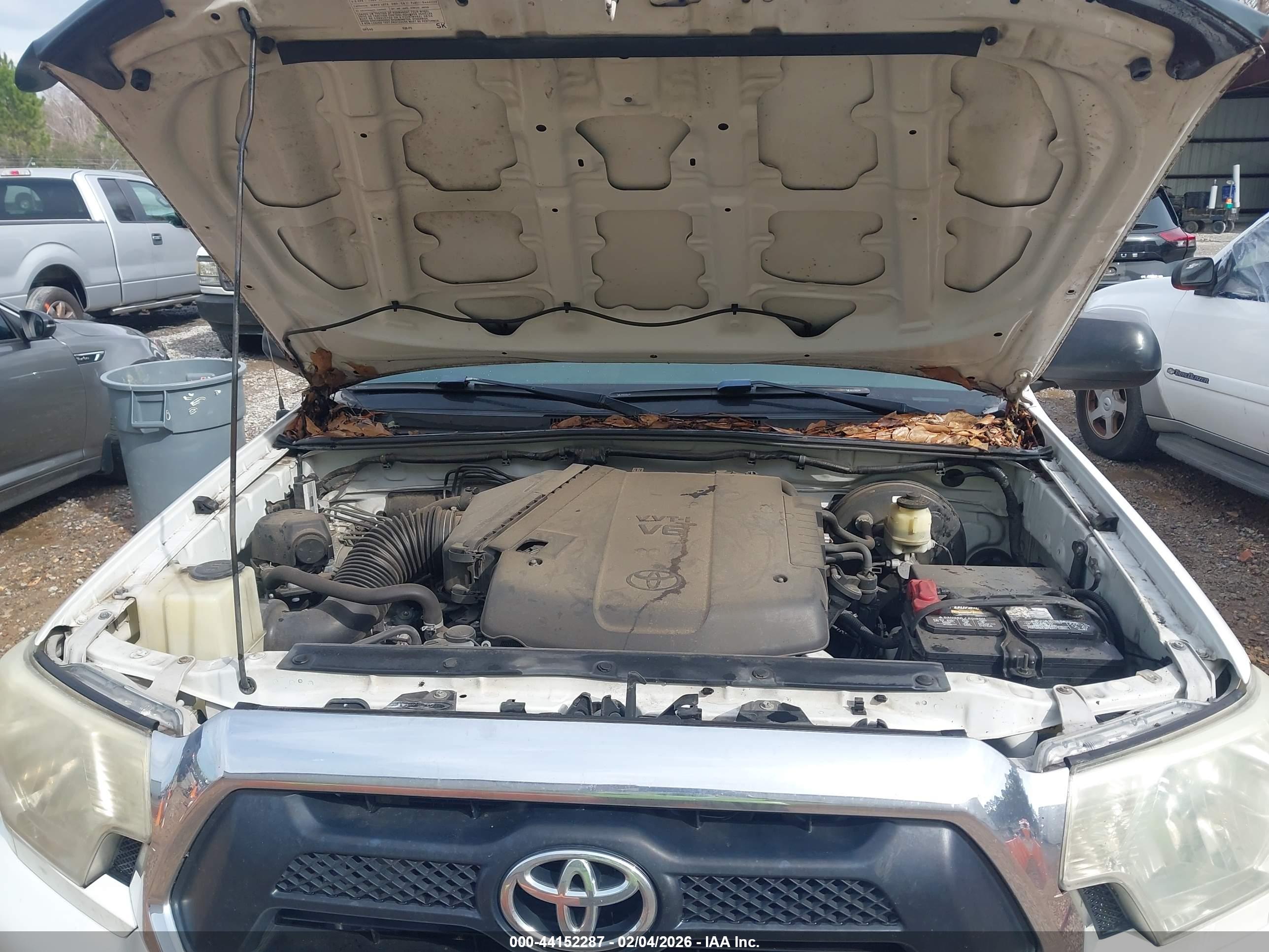 TOYOTA TACOMA image 10