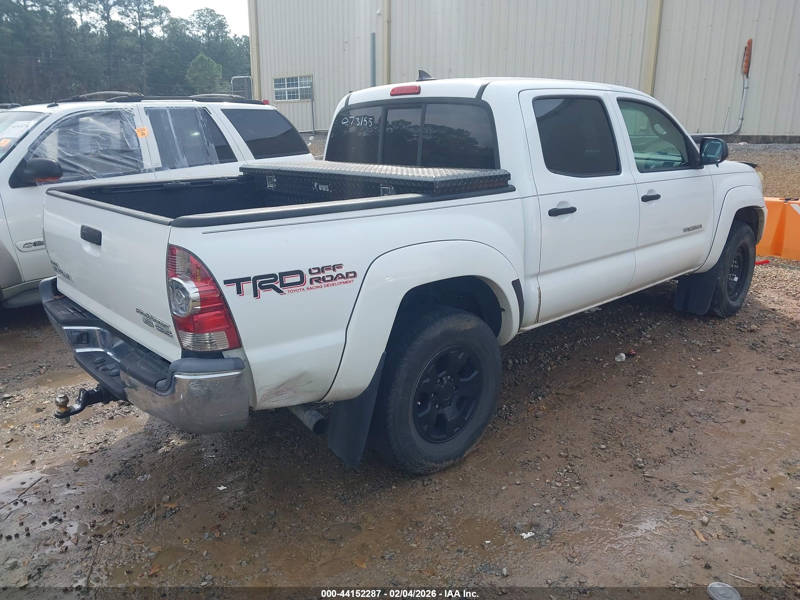 TOYOTA TACOMA image 4