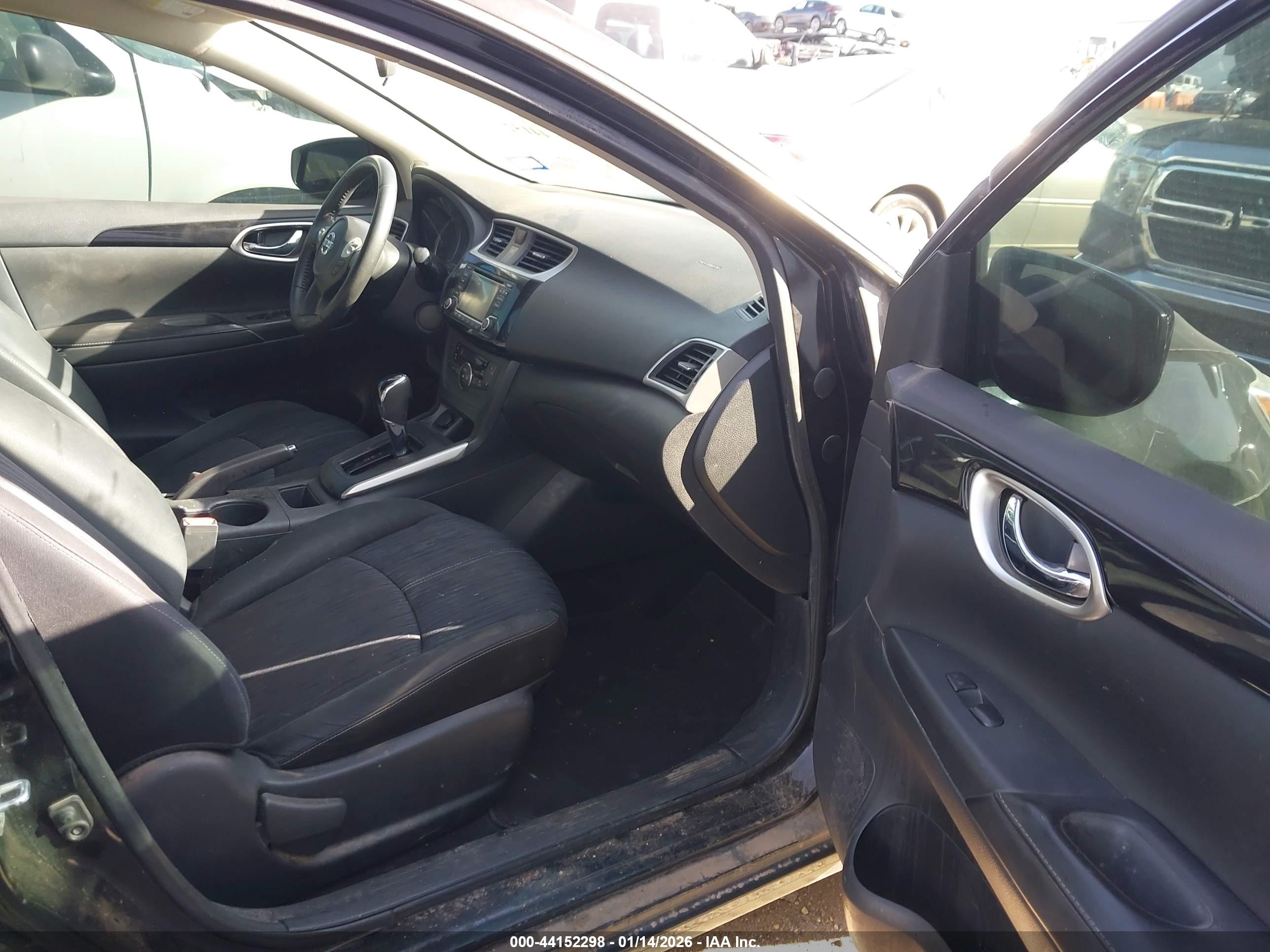 NISSAN SENTRA image 5