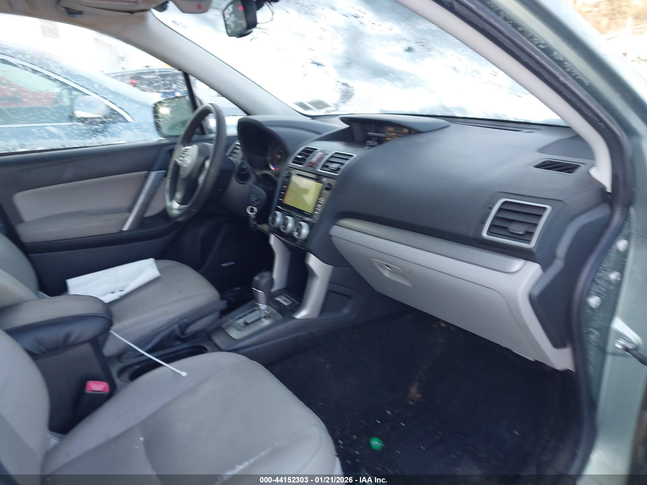 SUBARU FORESTER image 5