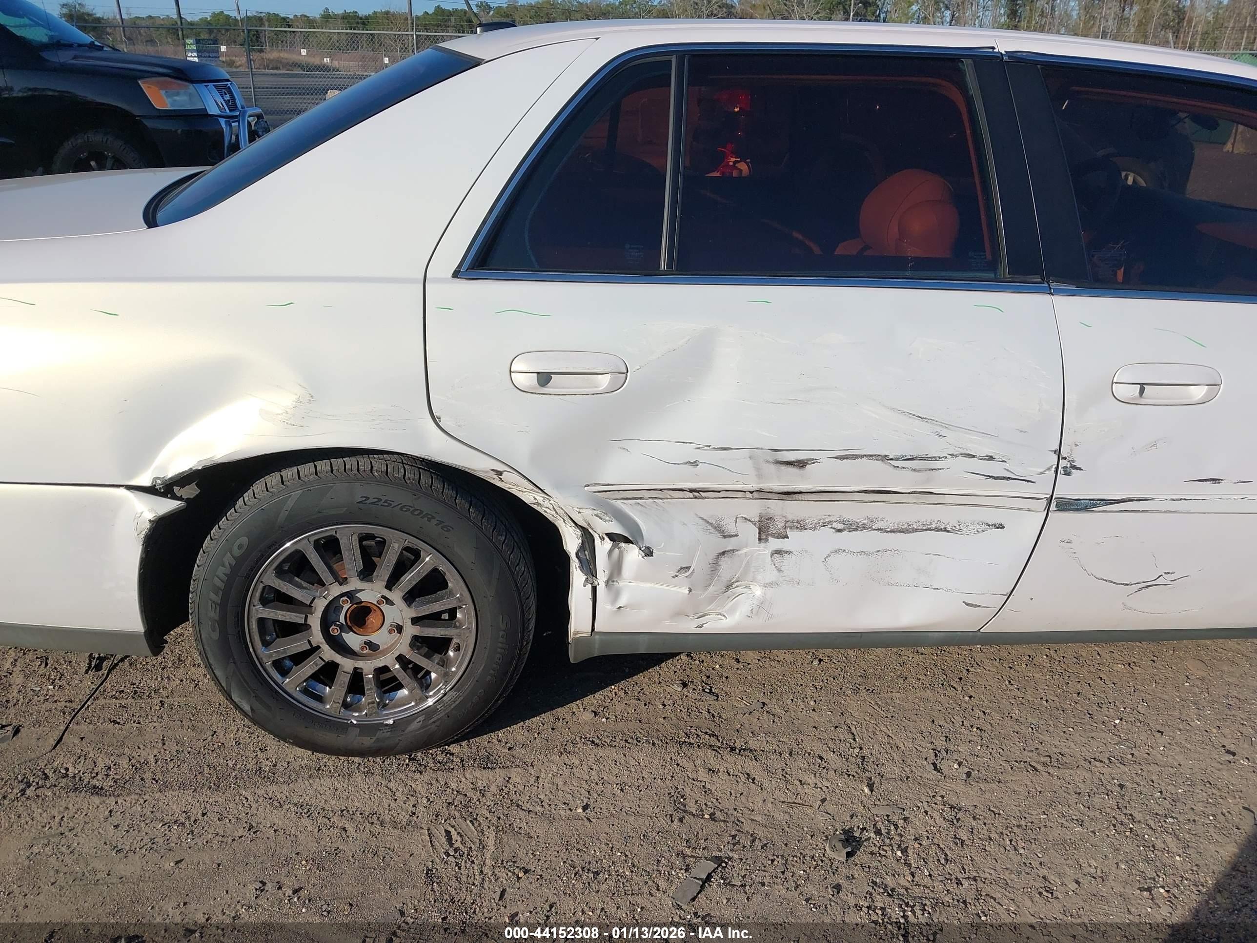 CADILLAC DEVILLE image 6