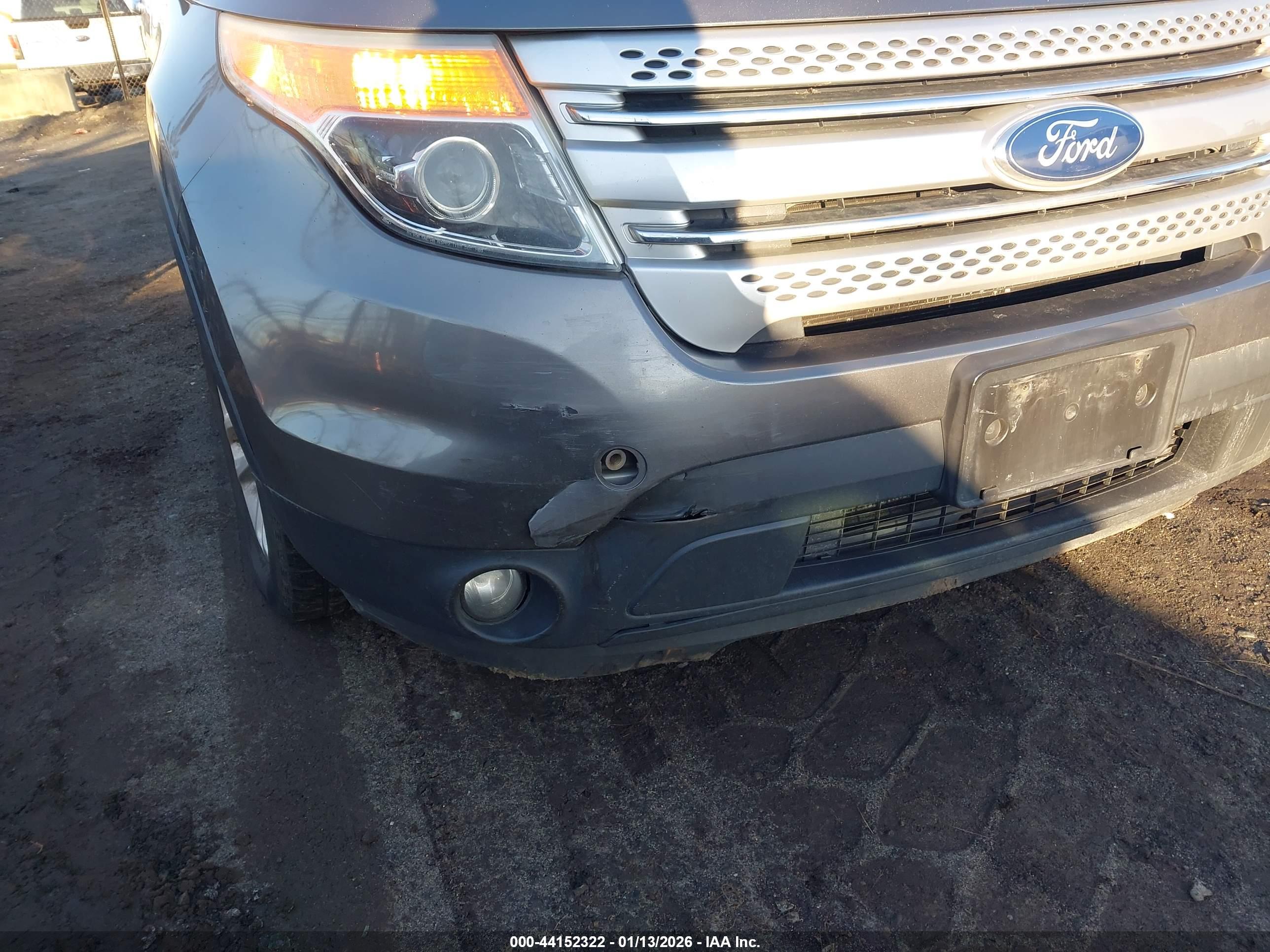 FORD EXPLORER image 6