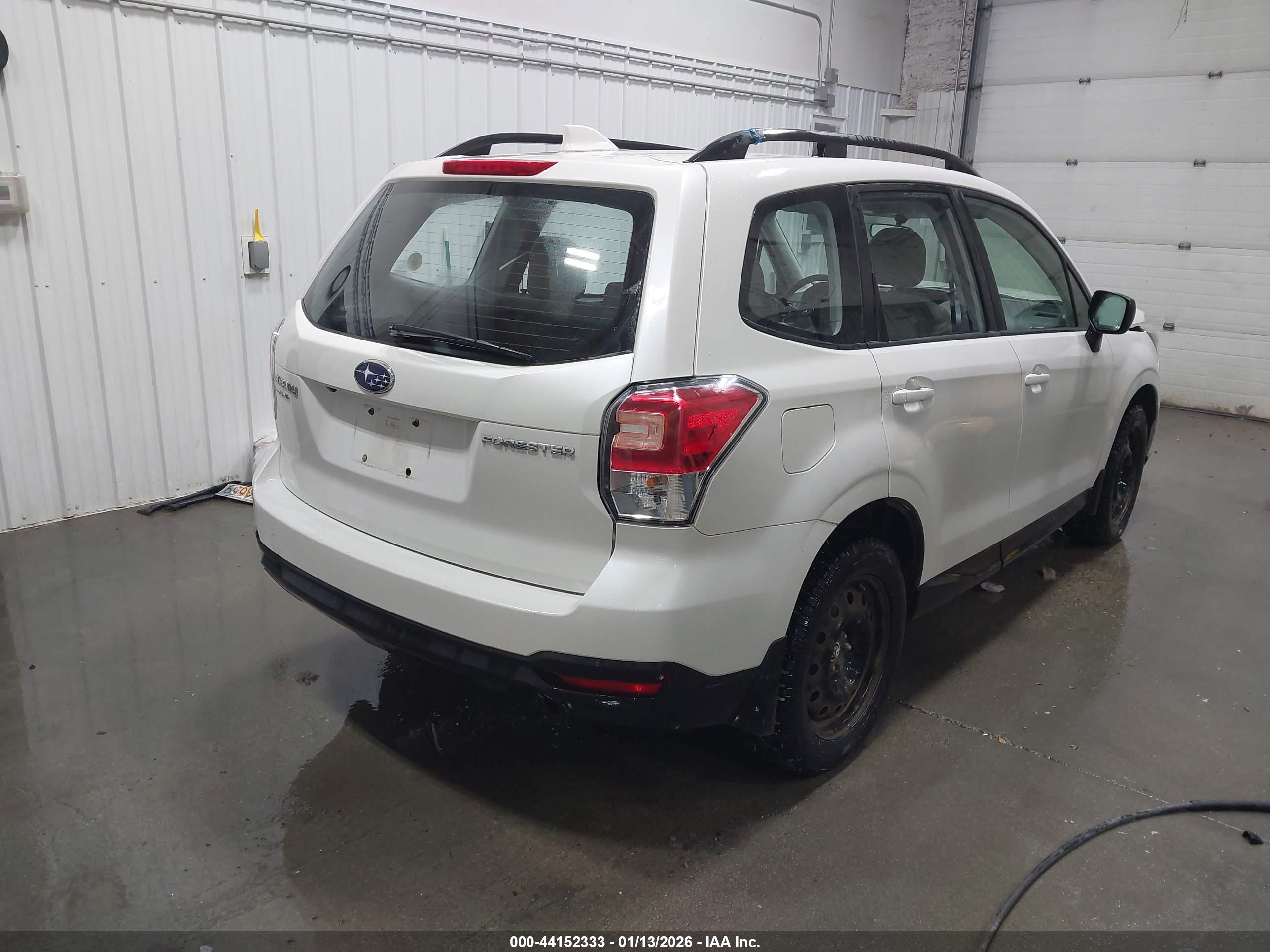 SUBARU FORESTER image 4