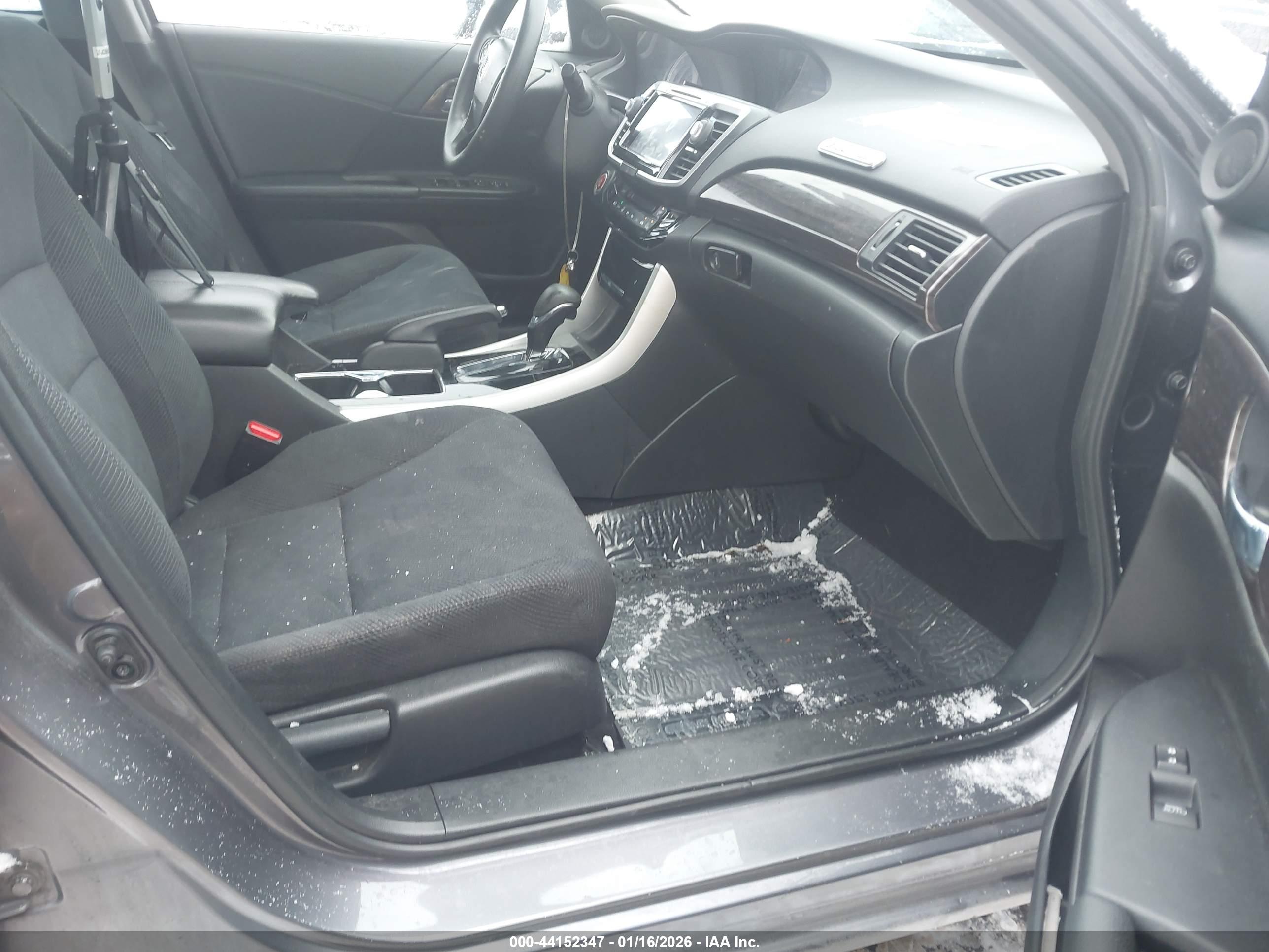 HONDA ACCORD image 5