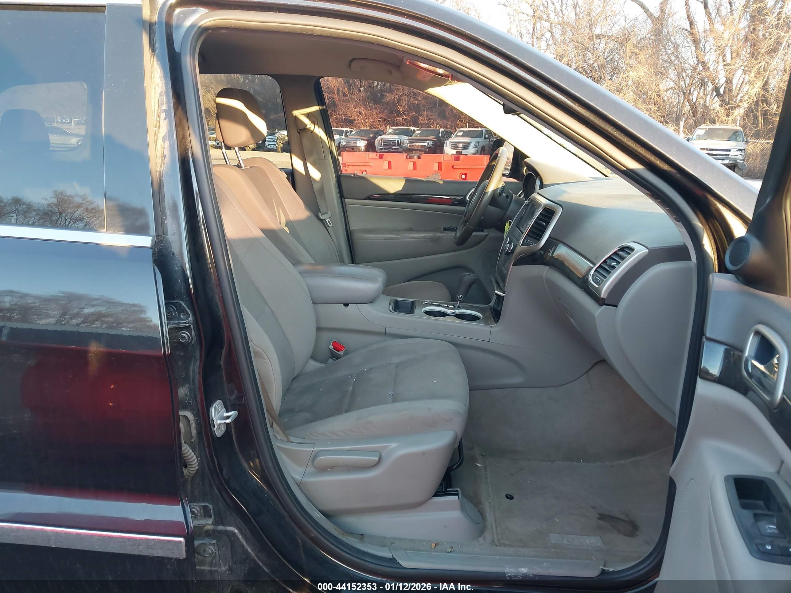 JEEP GRAND image 5