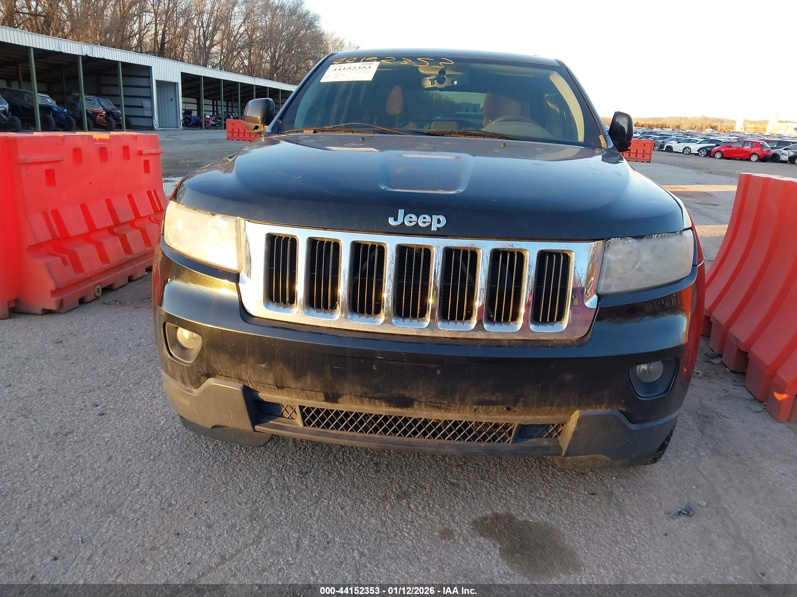 JEEP GRAND image 6