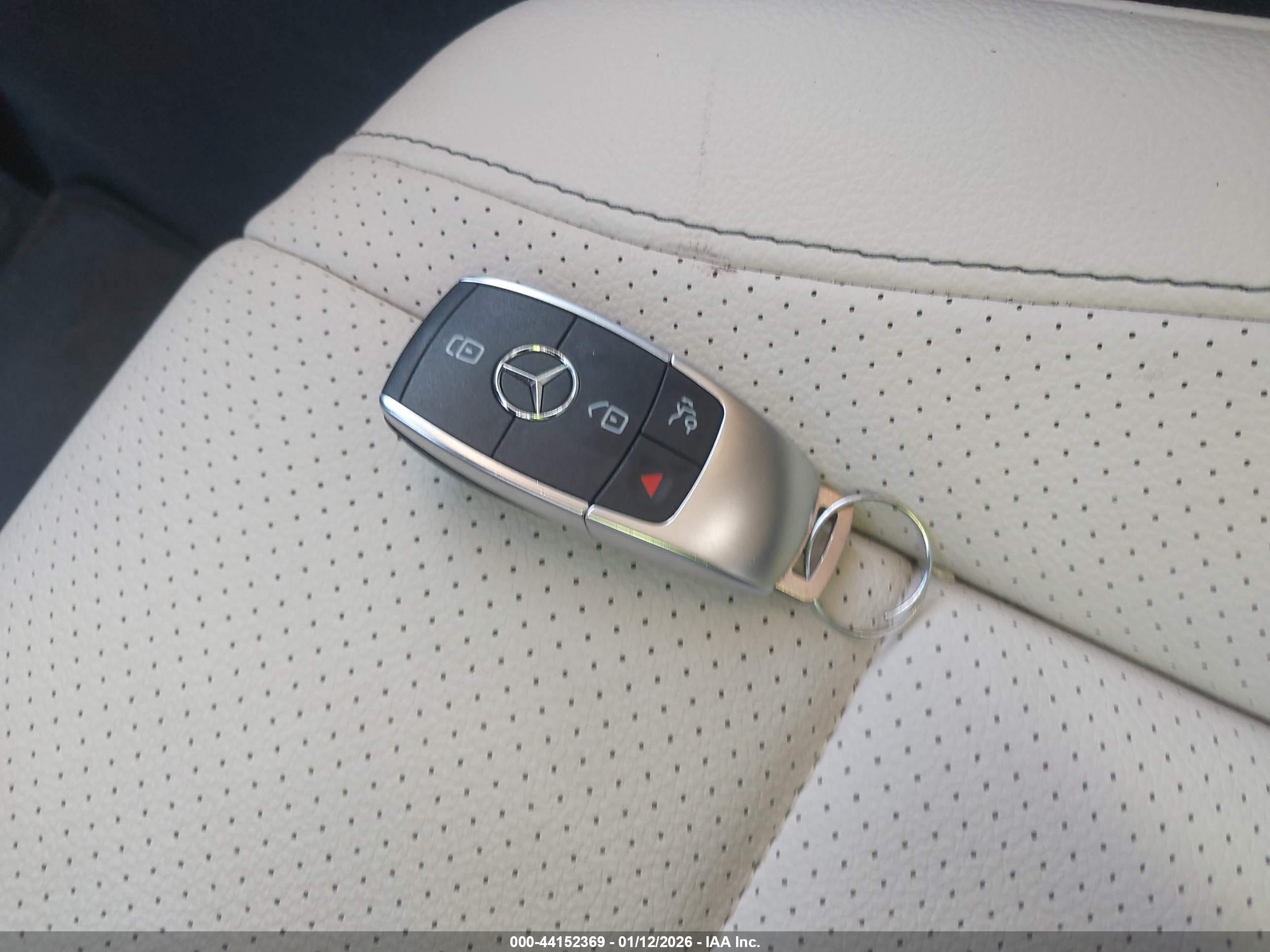 MERCEDES-BENZ GLE image 11