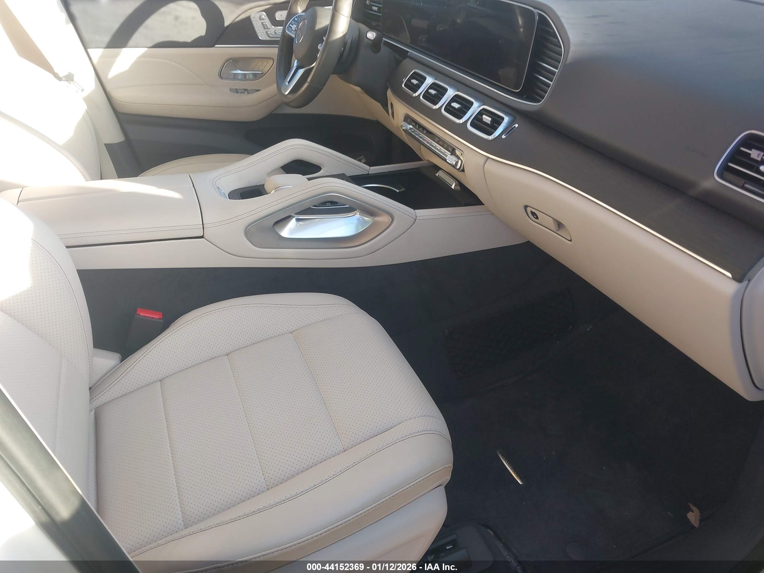 MERCEDES-BENZ GLE image 5