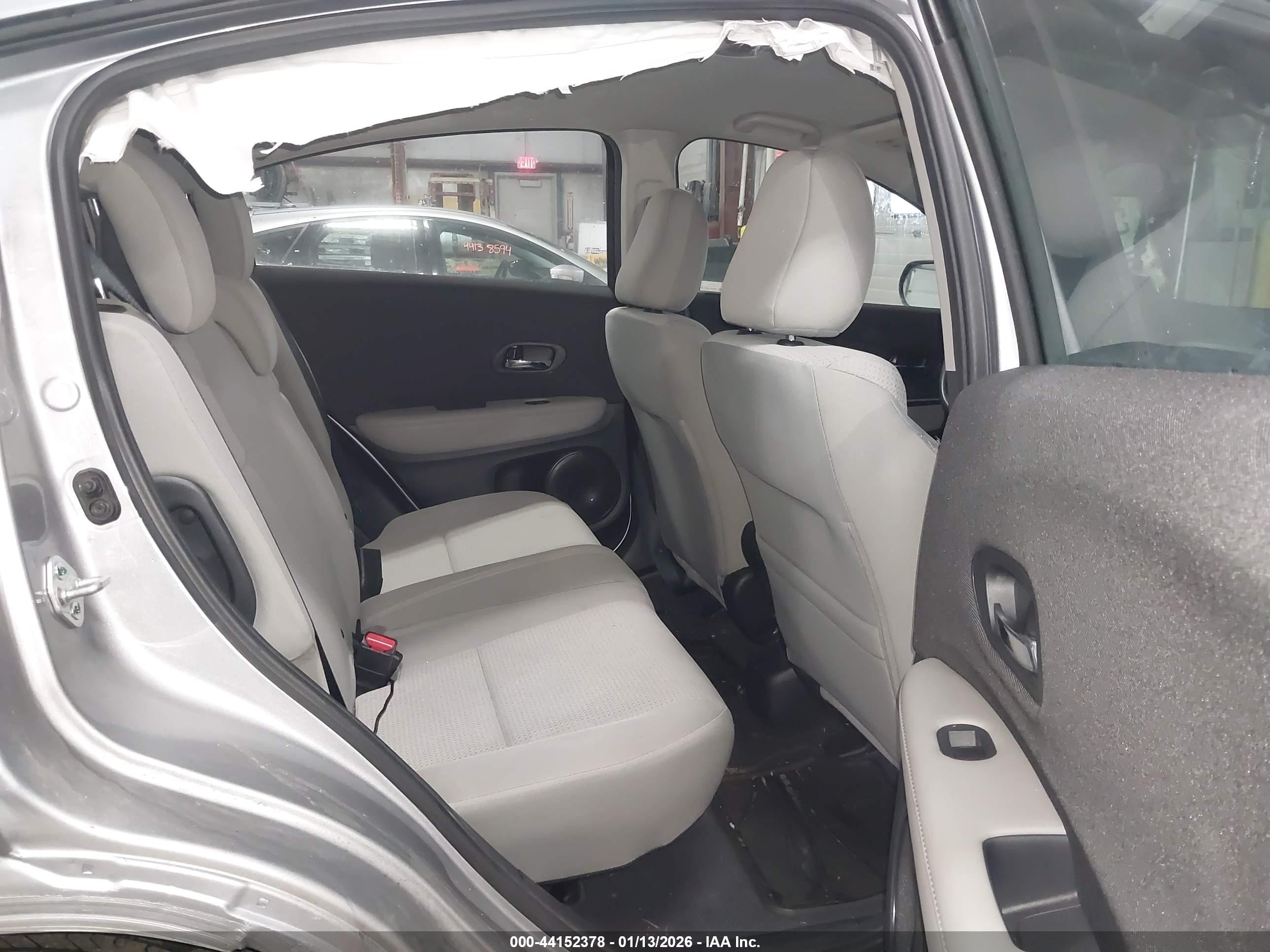 HONDA HR-V image 8