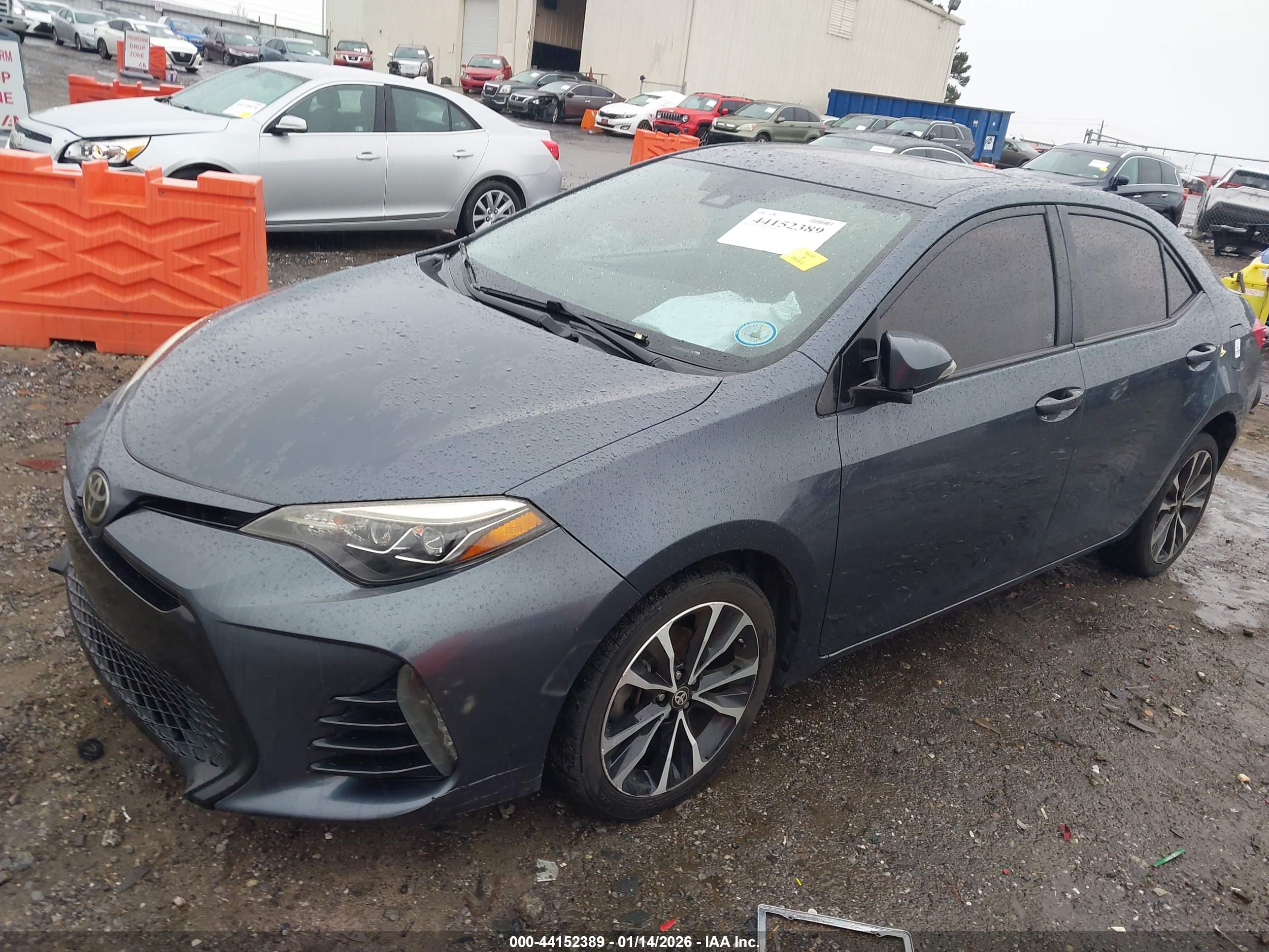 TOYOTA COROLLA image 2