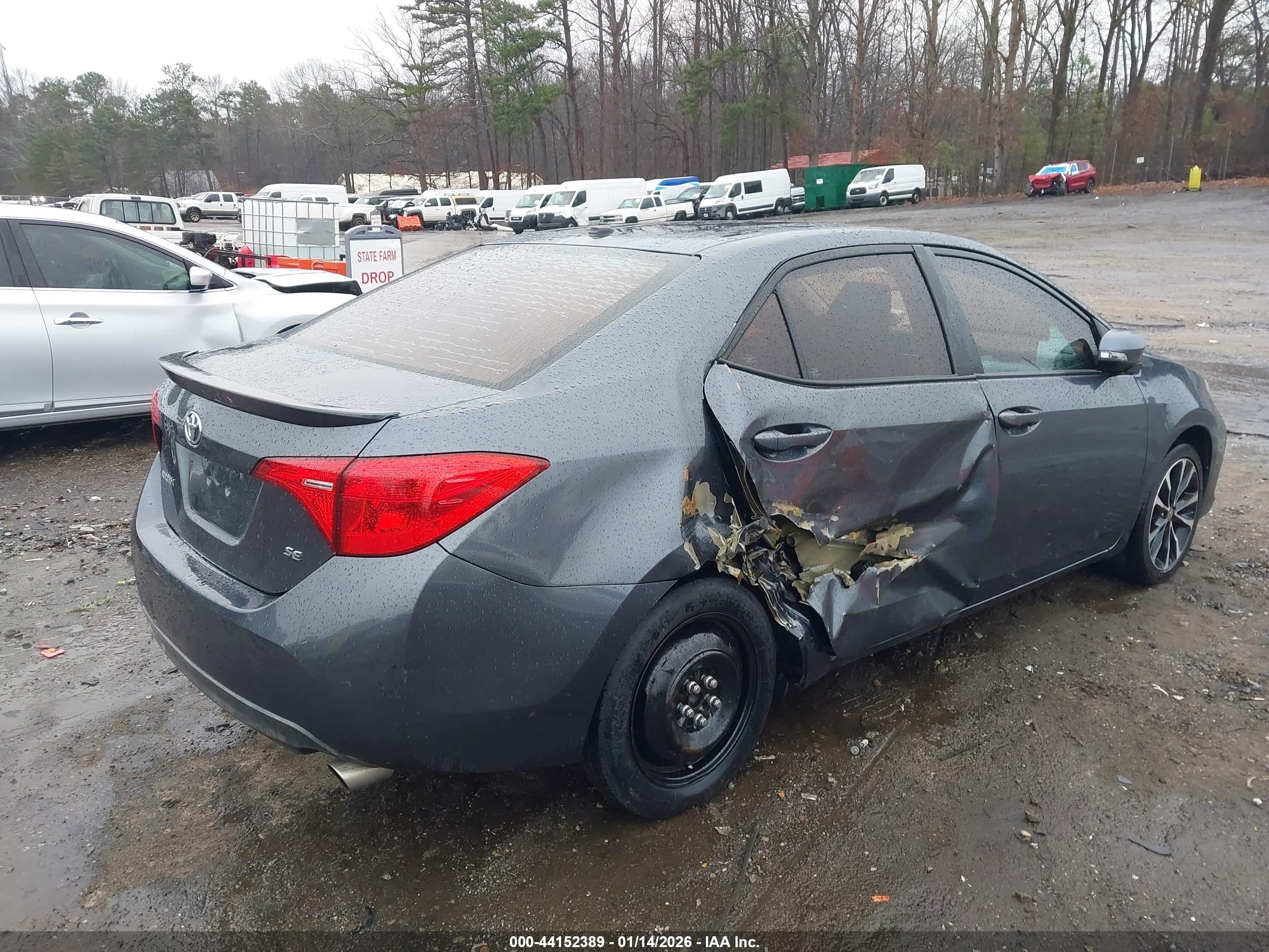 TOYOTA COROLLA image 4