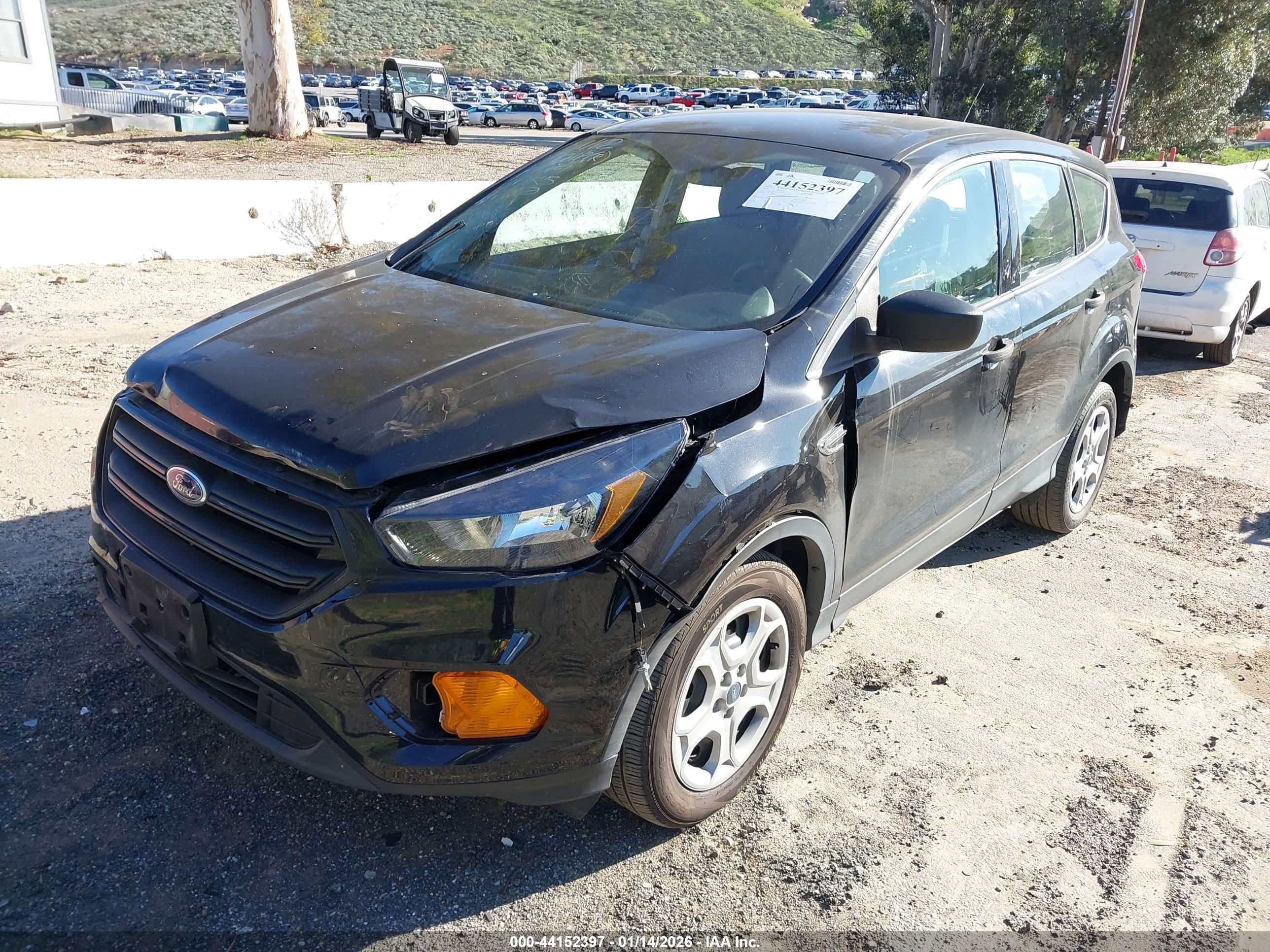 FORD ESCAPE image 2