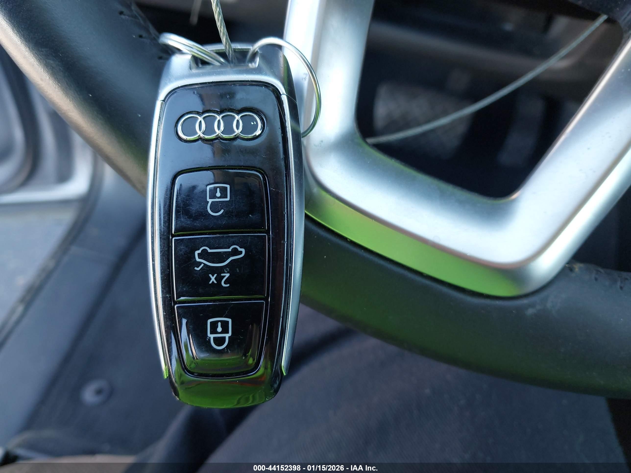 AUDI Q7 image 11