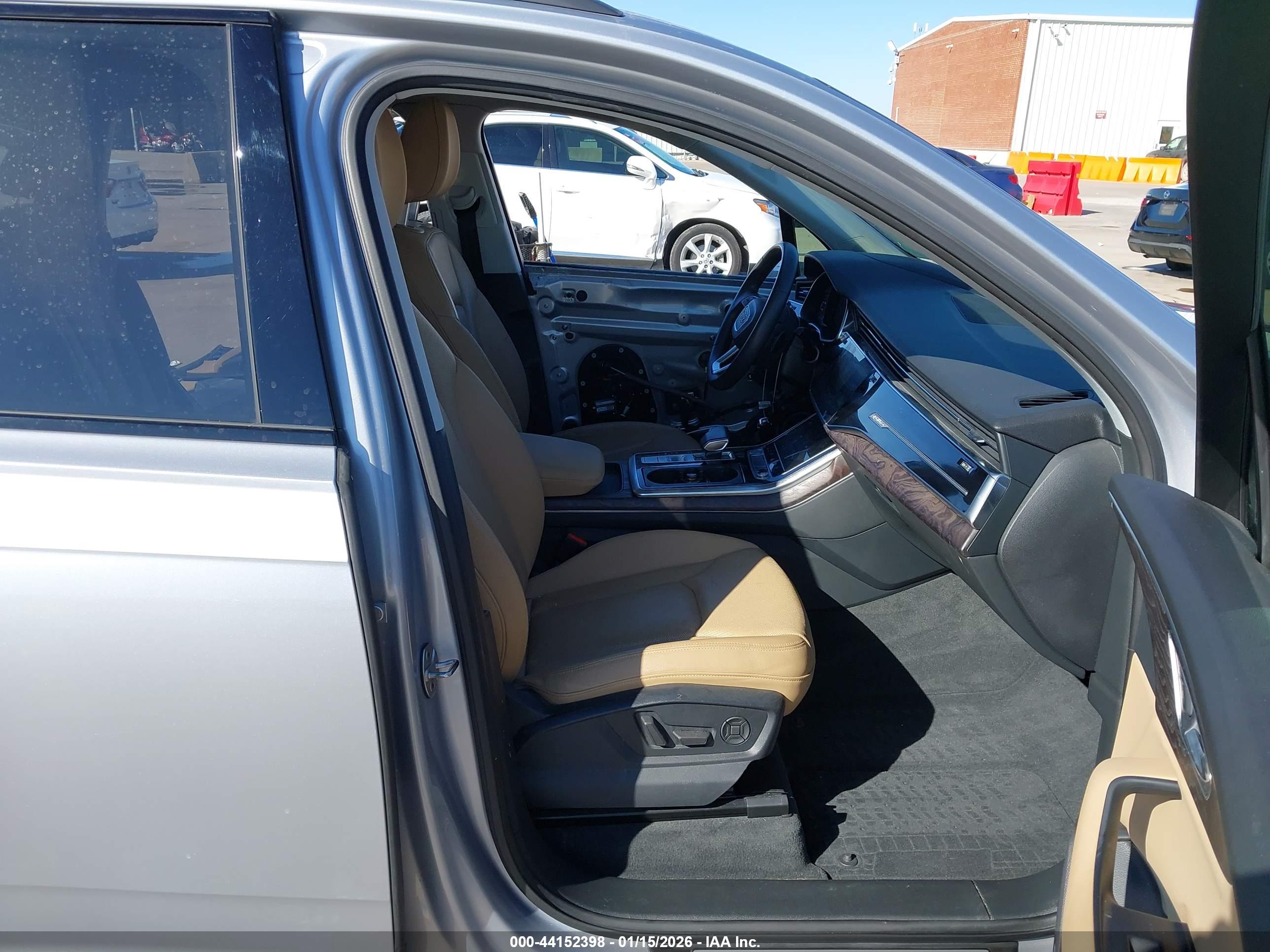 AUDI Q7 image 5