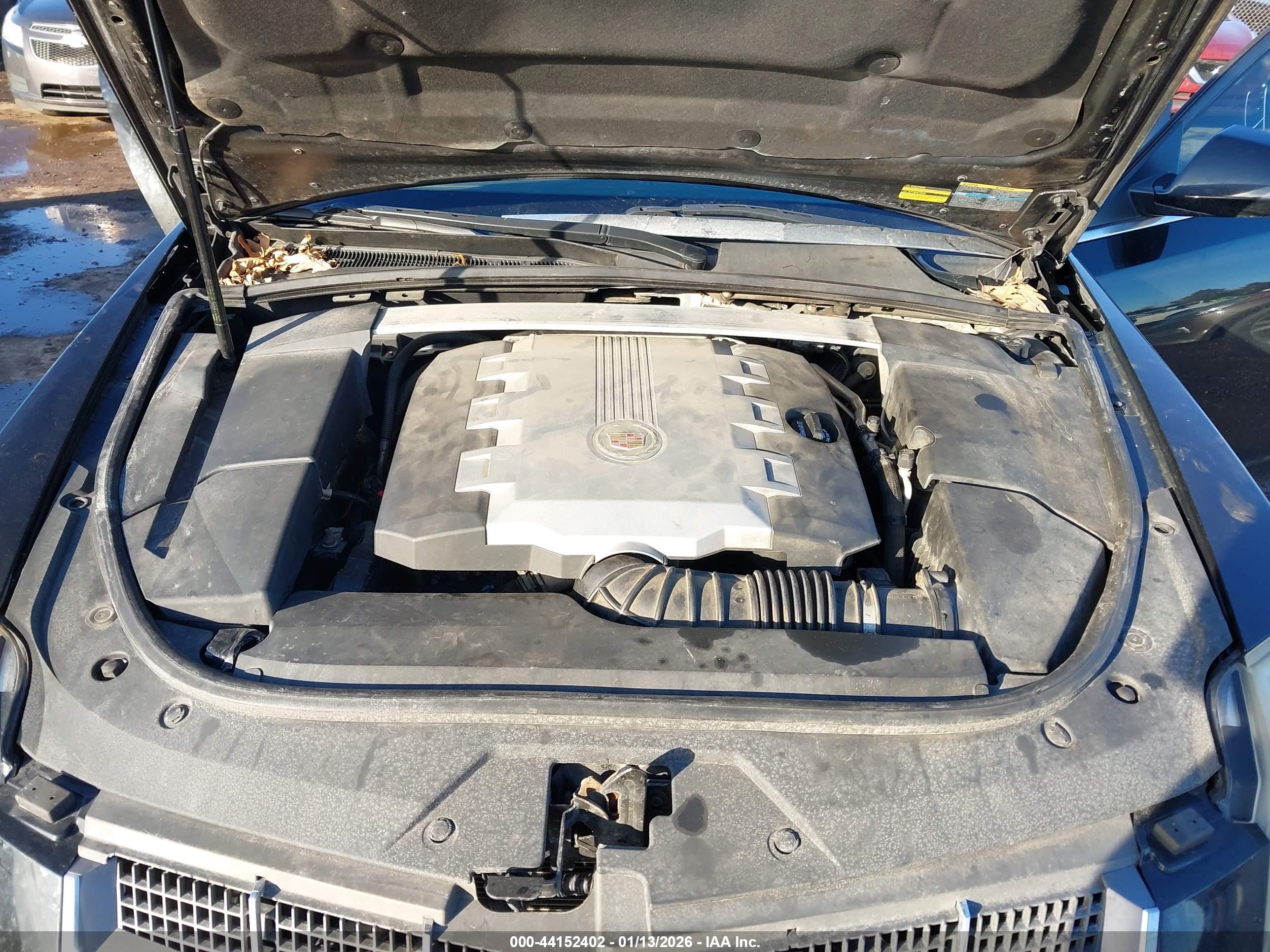 CADILLAC CTS image 10