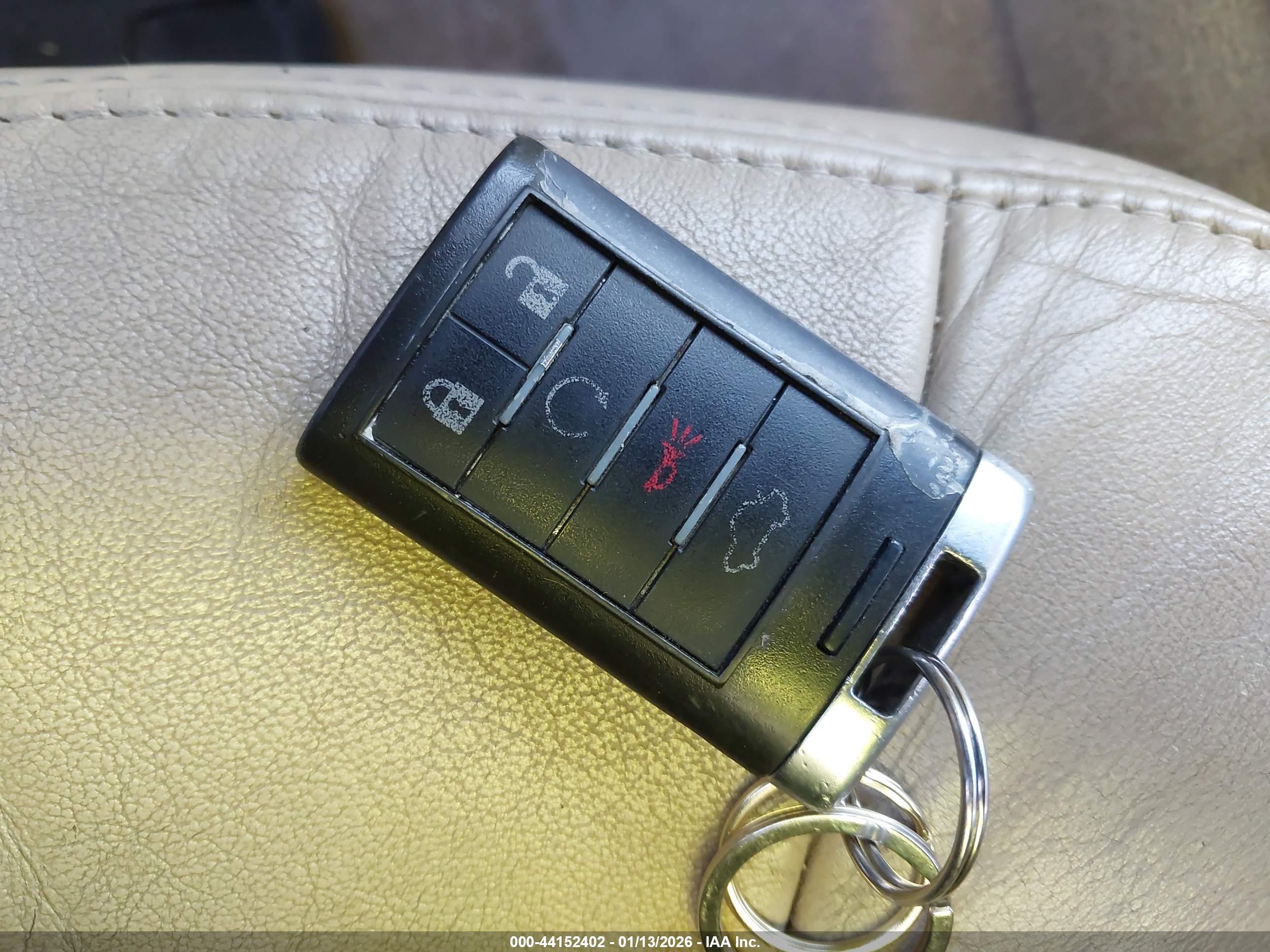 CADILLAC CTS image 11