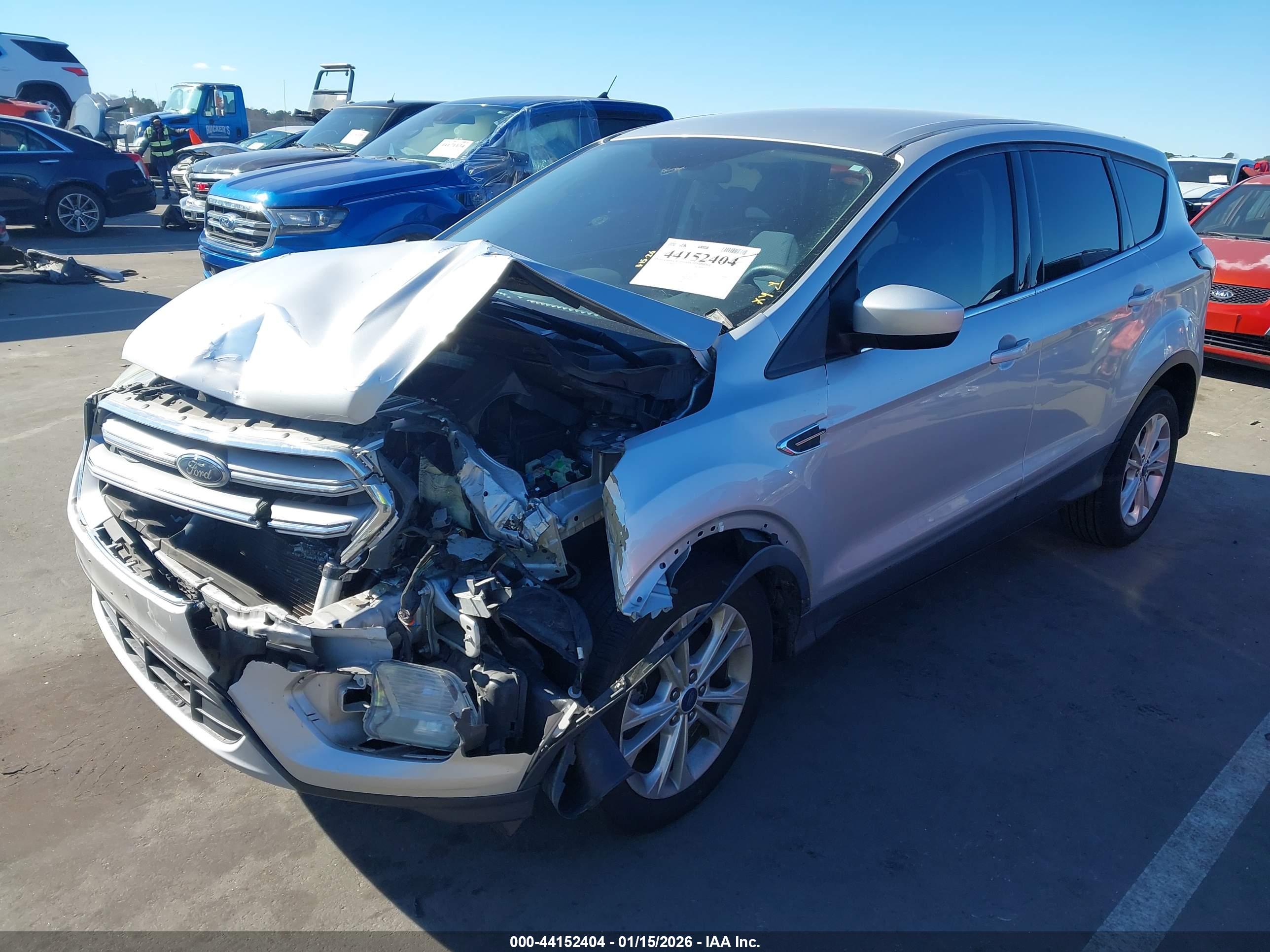 FORD ESCAPE image 2