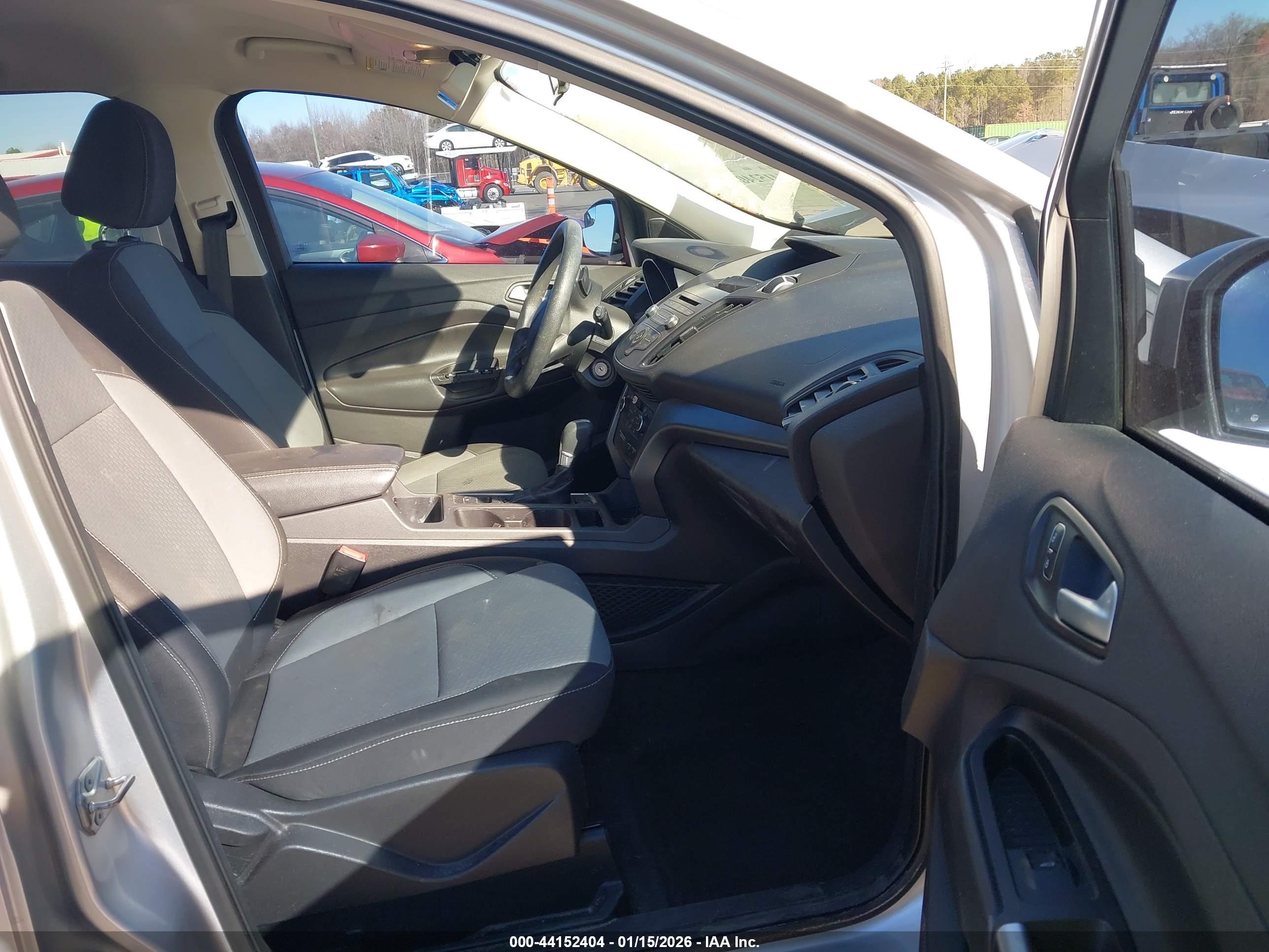 FORD ESCAPE image 5