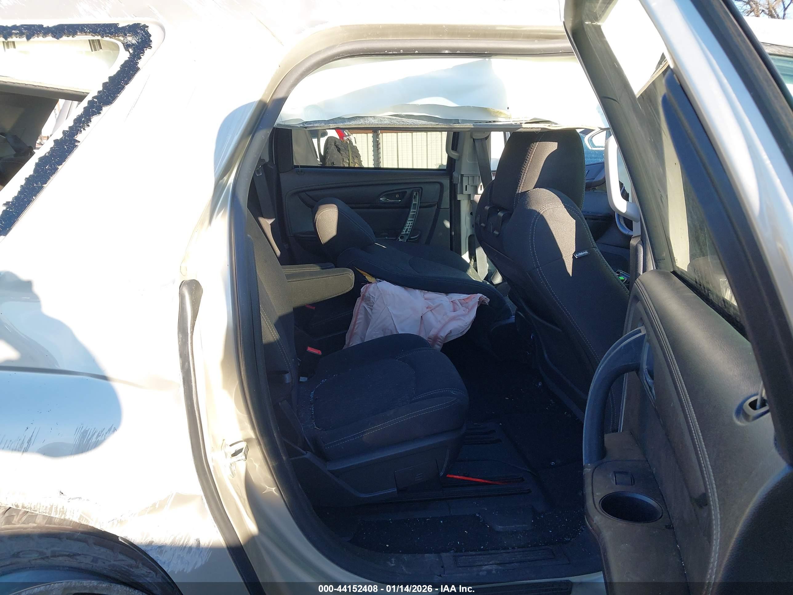 GMC ACADIA image 8
