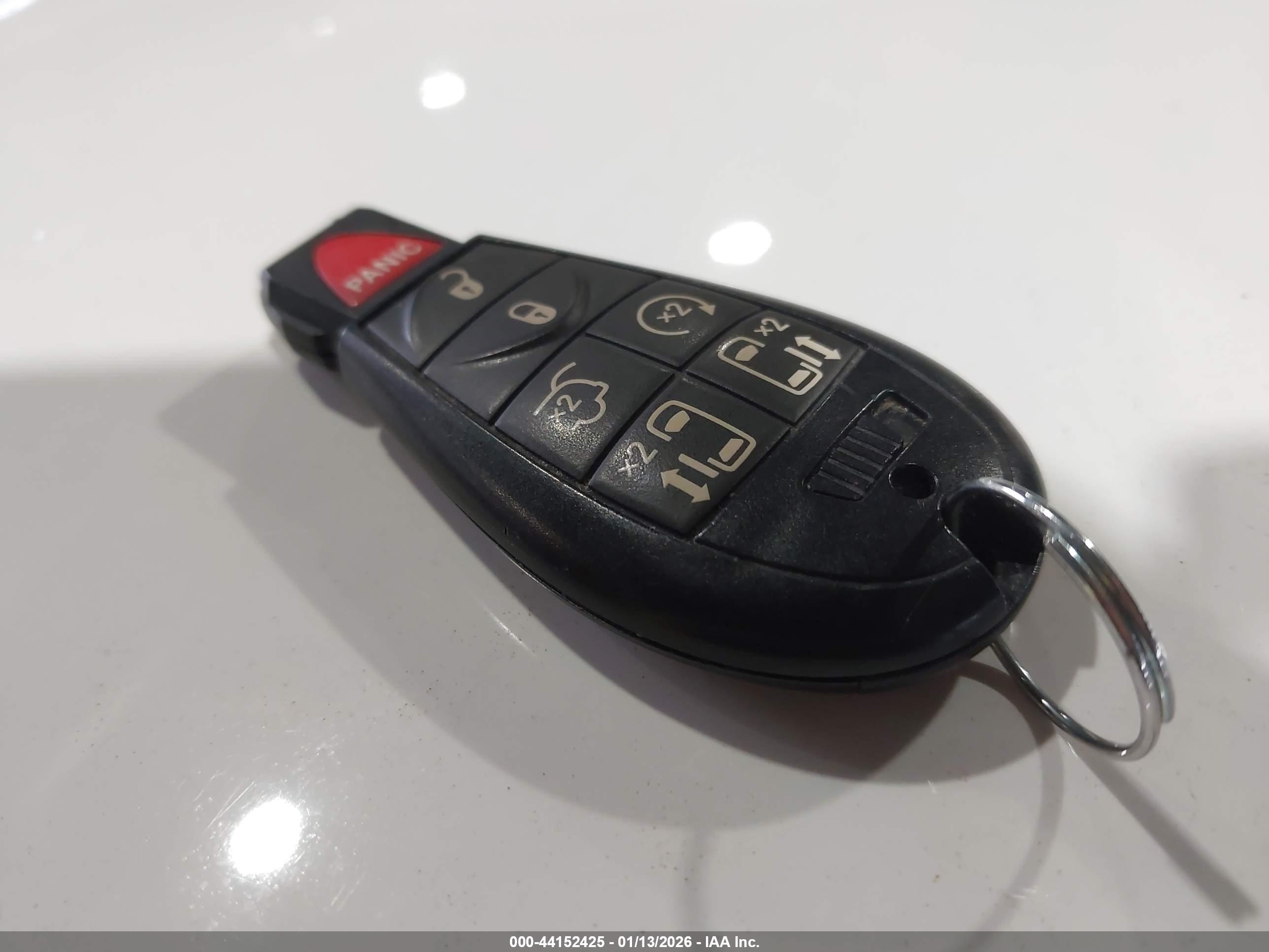 CHRYSLER TOWN image 11