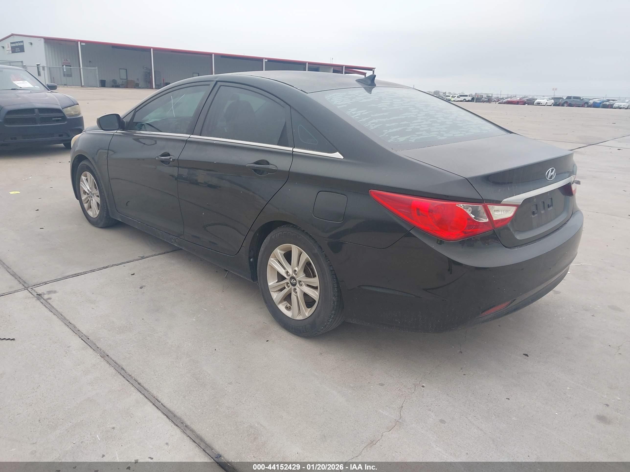 HYUNDAI SONATA image 3