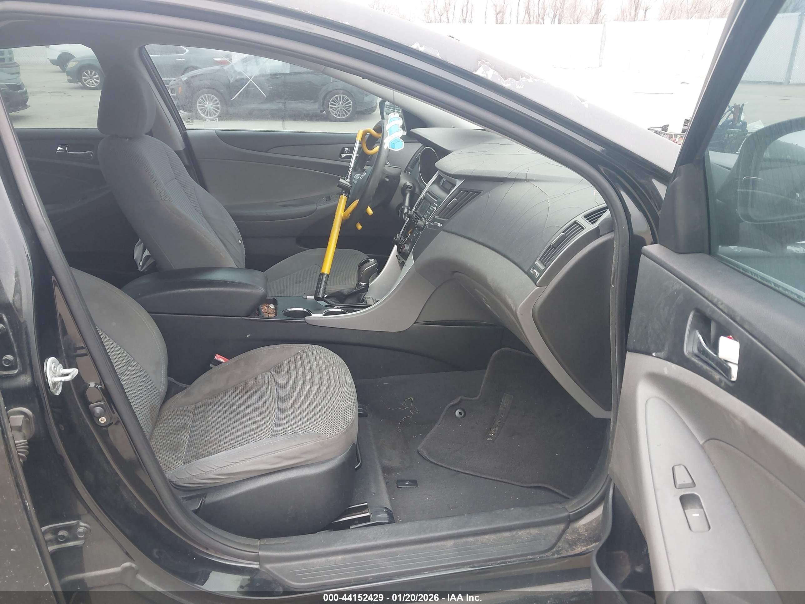 HYUNDAI SONATA image 5