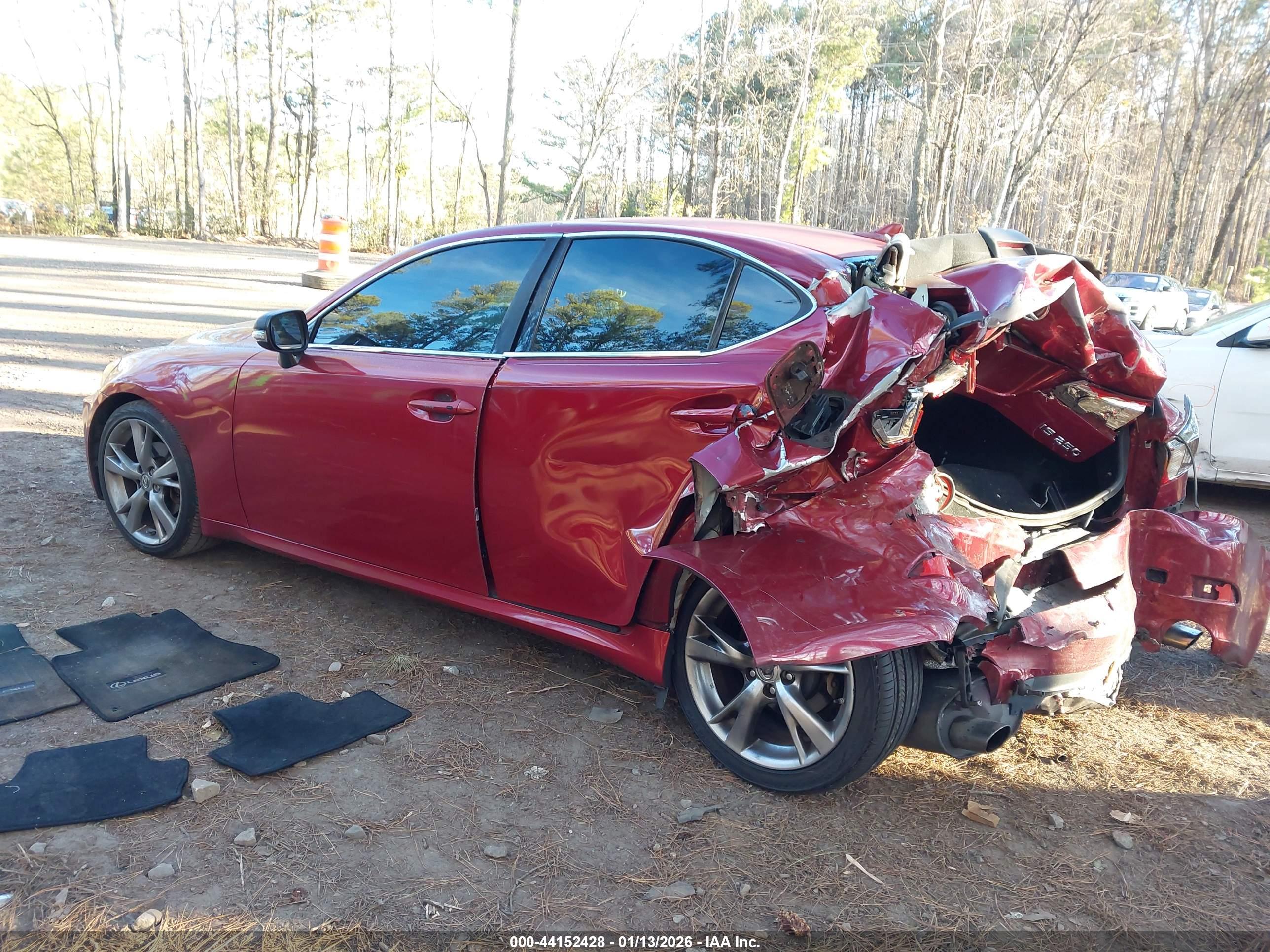 LEXUS IS image 3