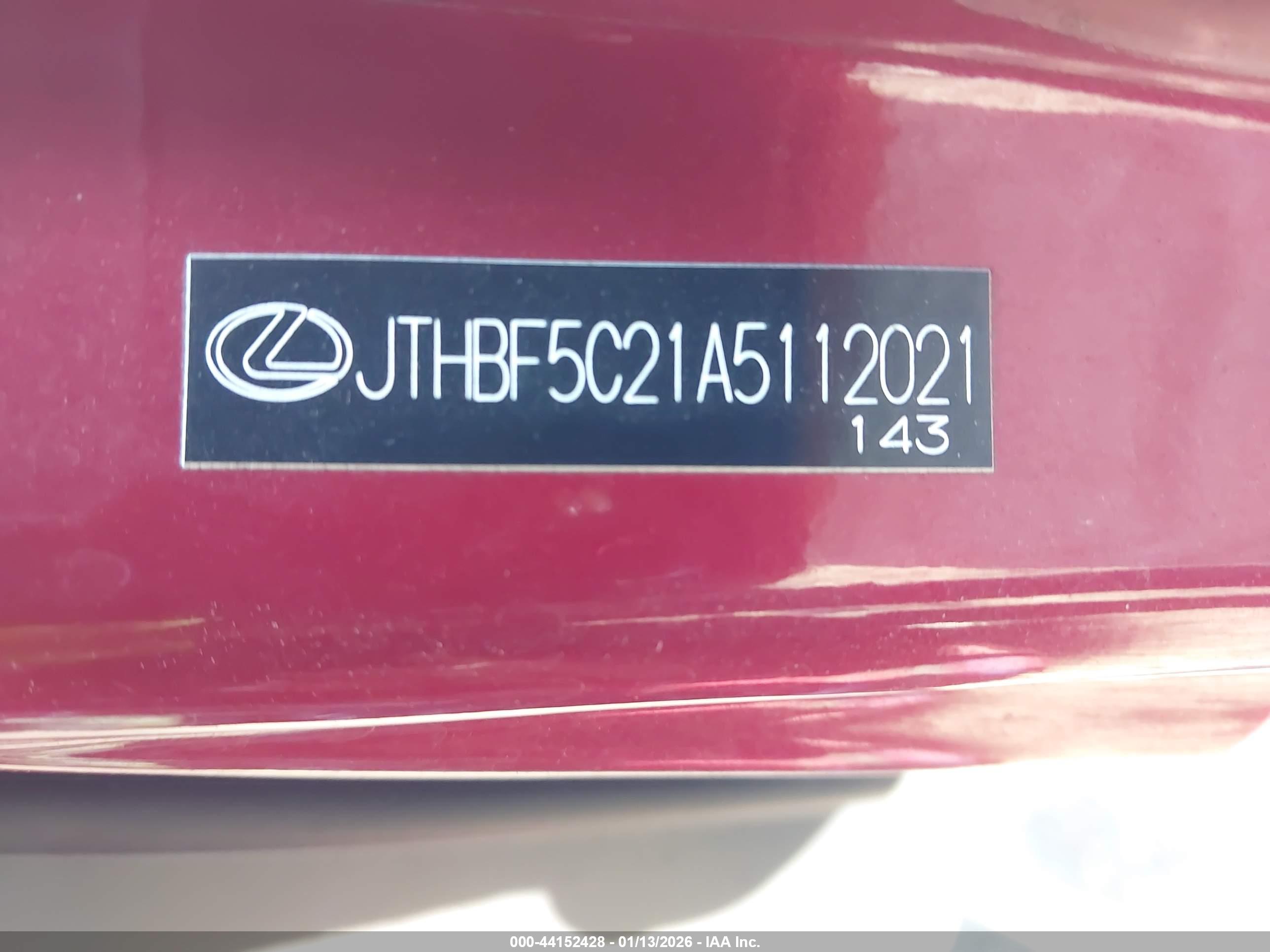 LEXUS IS image 9