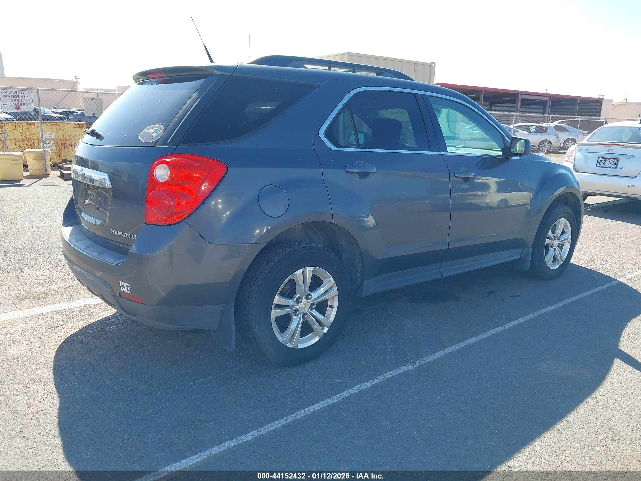 CHEVROLET EQUINOX image 4