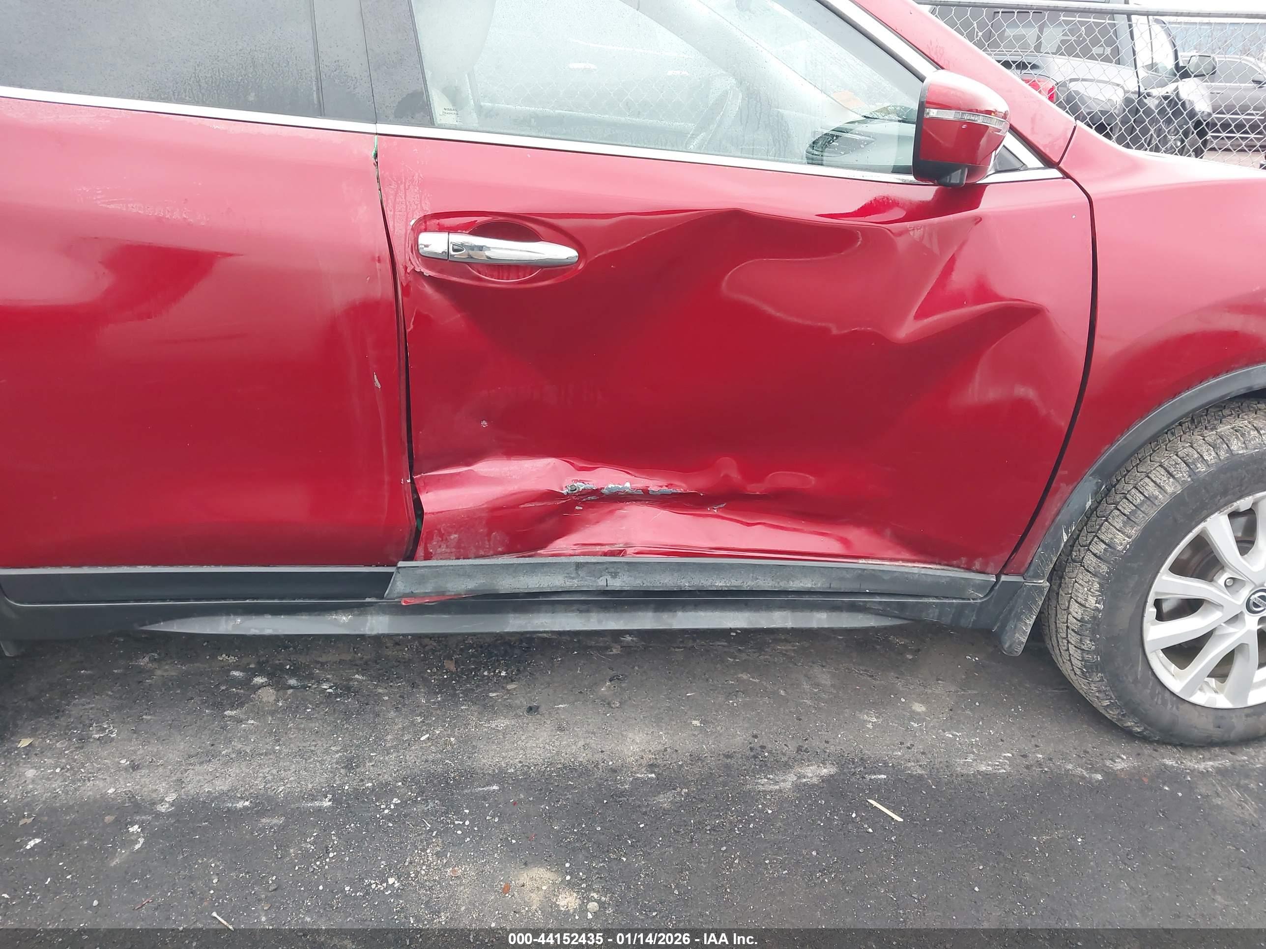 NISSAN ROGUE image 6